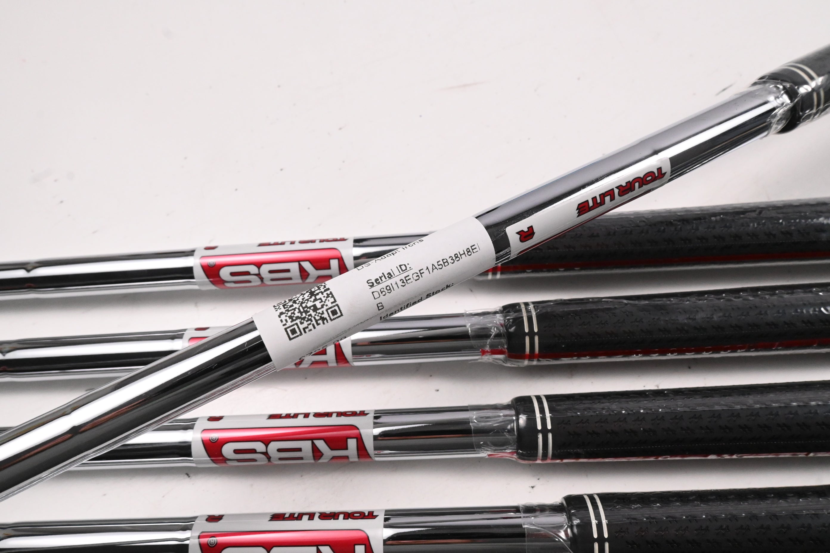 Cobra DS-Adapt Irons / 5-PW+GW / Regular Flex KBS Tour Lite Shafts