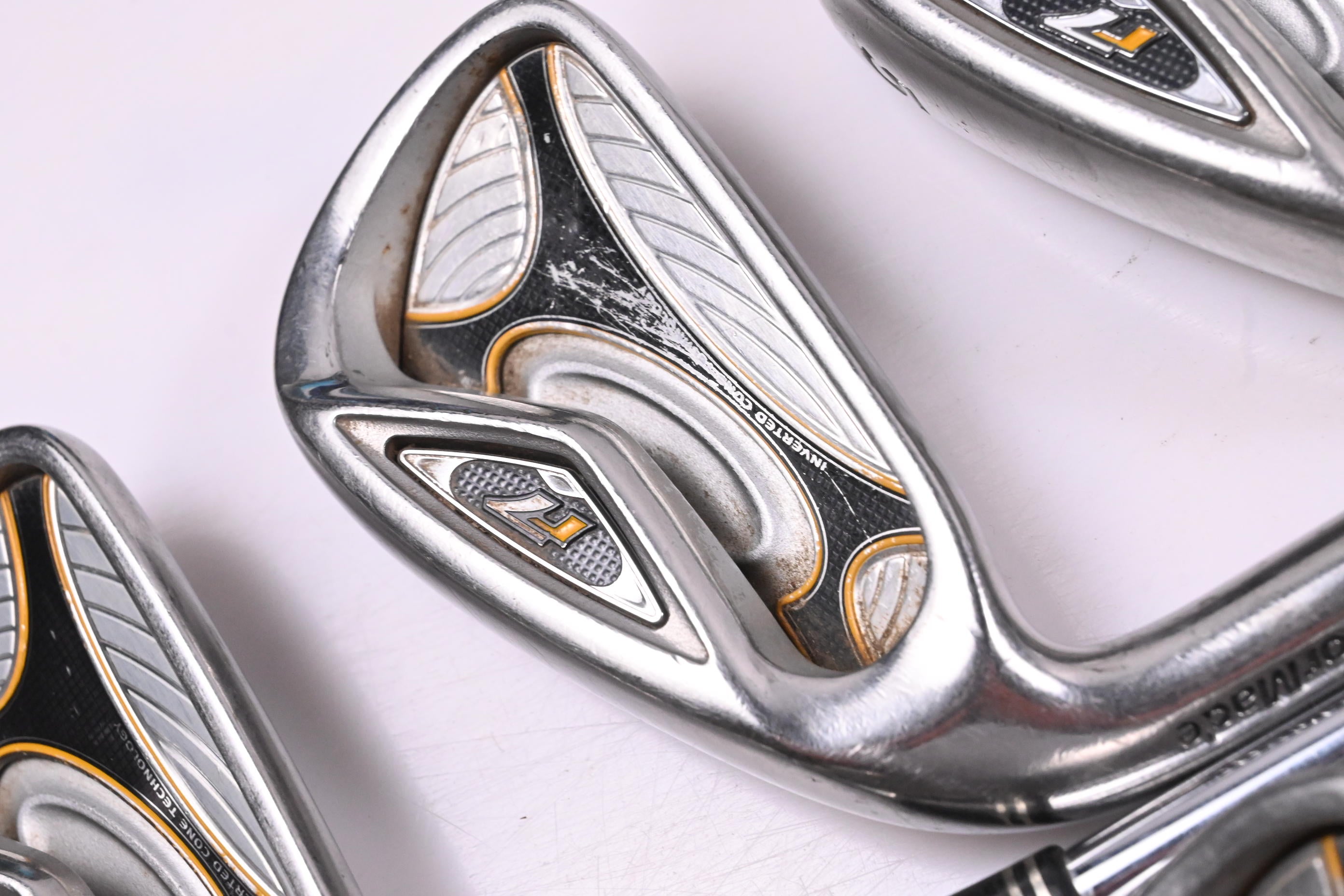 Left Hand Taylormade R7 Irons / 3-PW / Stiff Flex Taylormade 90 Shafts
