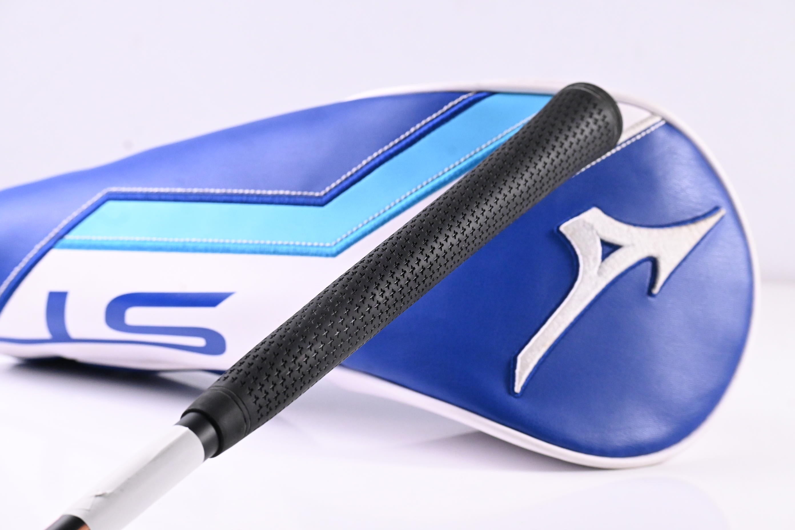 Mizuno ST-Z 230 Driver / 9.5 Degree / Stiff Flex Fujikura Motore X F3 6 Shaft