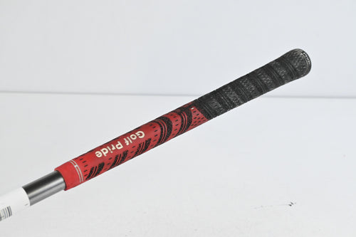 Titleist 905 T Driver / 10.5 Degree / Stiff Flex Diamana S73 Shaft