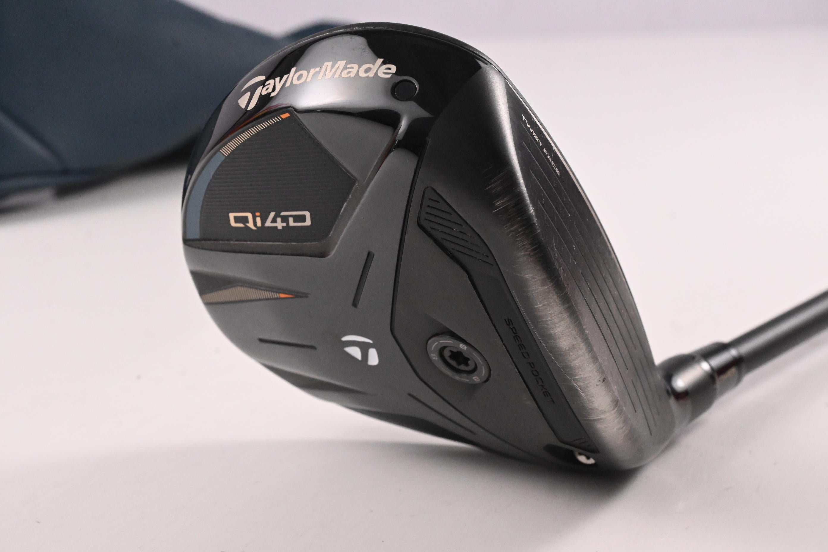Taylormade Qi4D #7 Wood / 21 Degree / Regular Flex Reax 55 Shaft