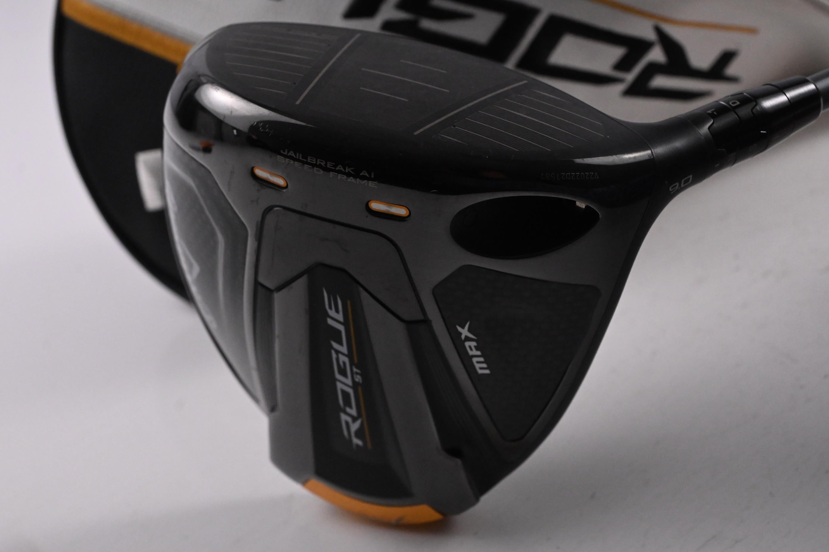Callaway Rogue ST MAX Driver / 9 Degree / Regular Flex Denali Charcoal 50 Shaft
