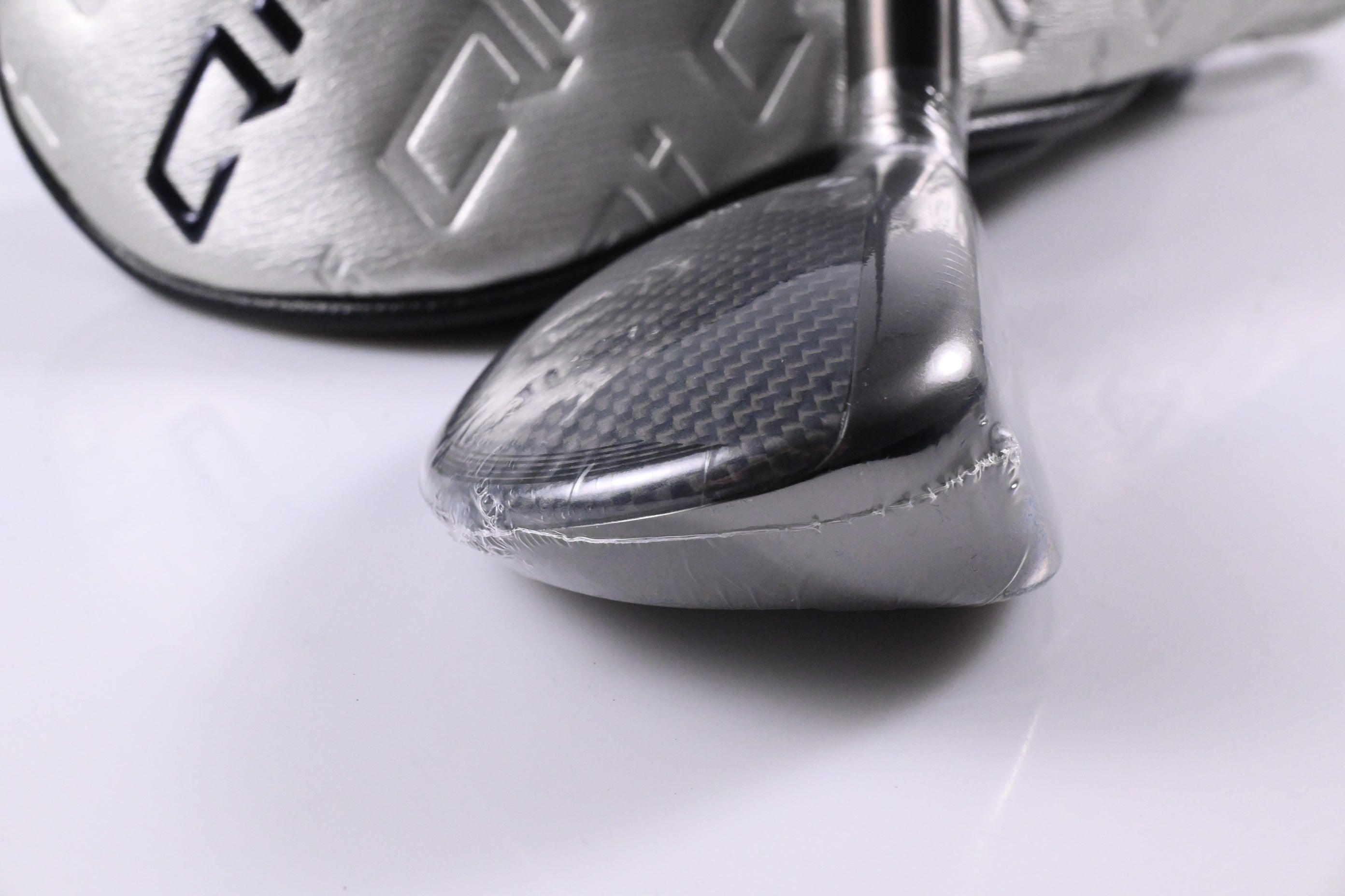 Taylormade Qi35 #2 Hybrid / 17 Degree / Stiff Flex Kai'li Blue Dark Wave 85