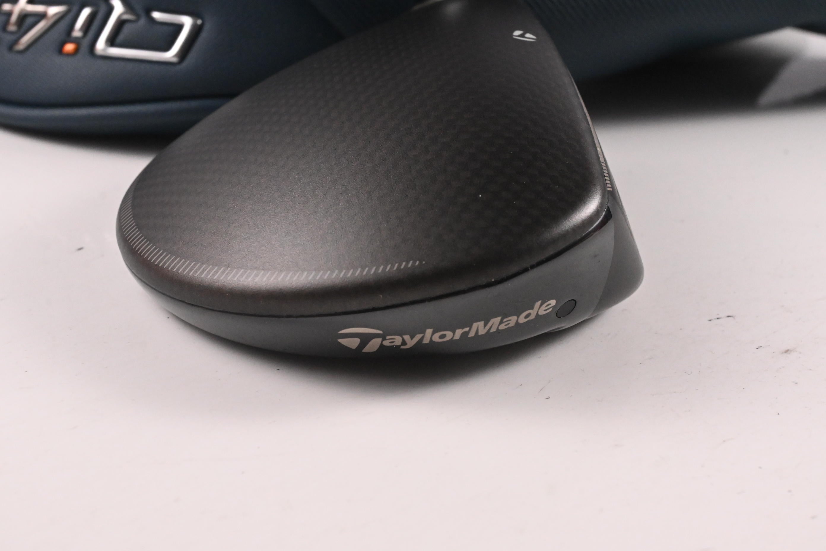 Taylormade Qi4D #7 Wood / 21 Degree / Regular Flex Reax 55 Shaft