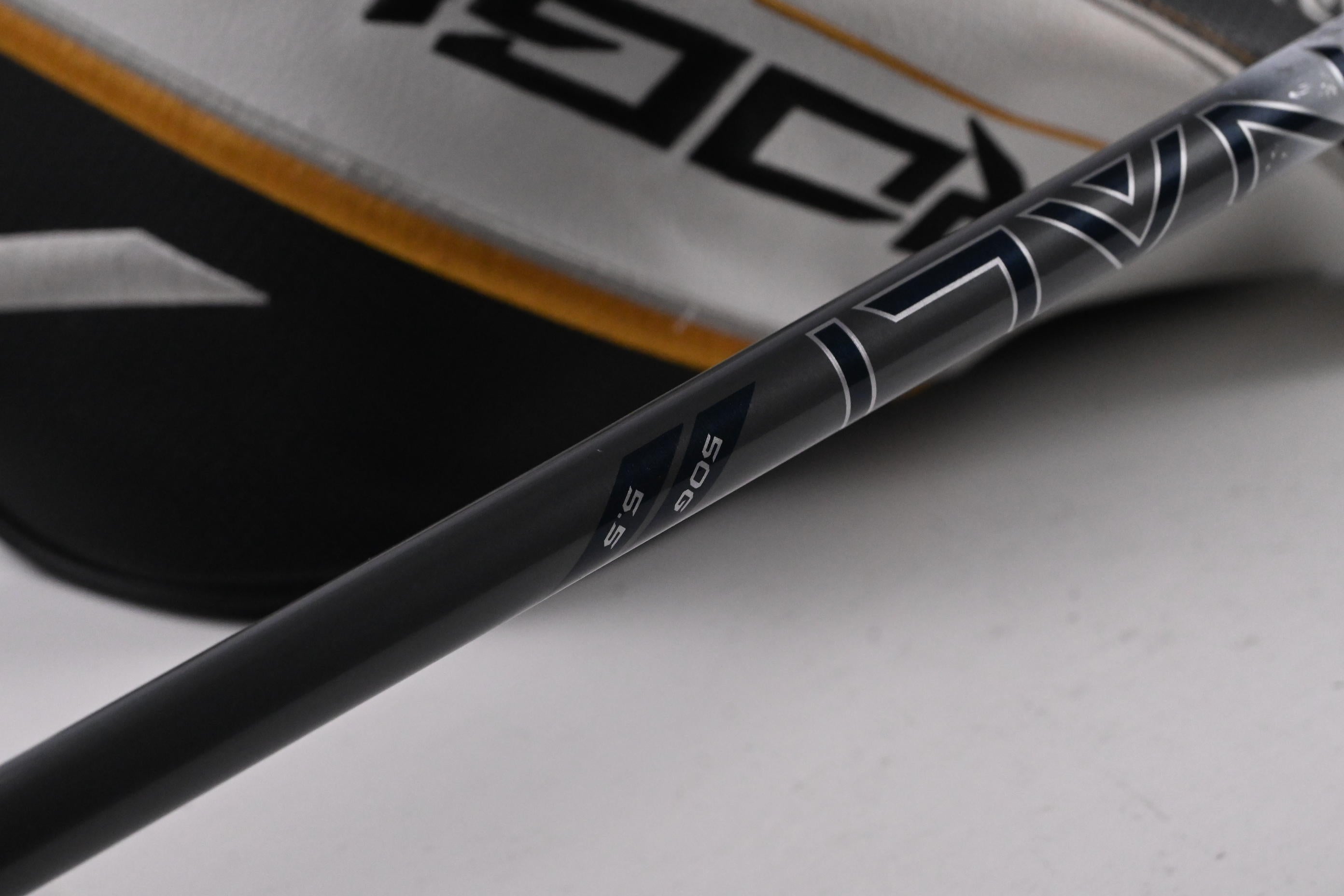 Callaway Rogue ST MAX Driver / 9 Degree / Regular Flex Denali Charcoal 50 Shaft