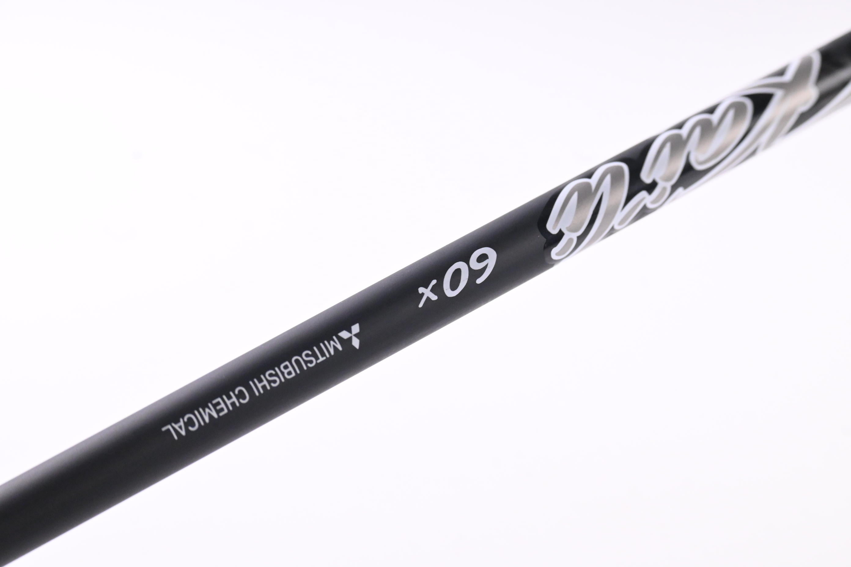 Cobra OPTM LS Driver / 9 Degree / X-Flex Kai`li Dark Waves White 60 Shaft