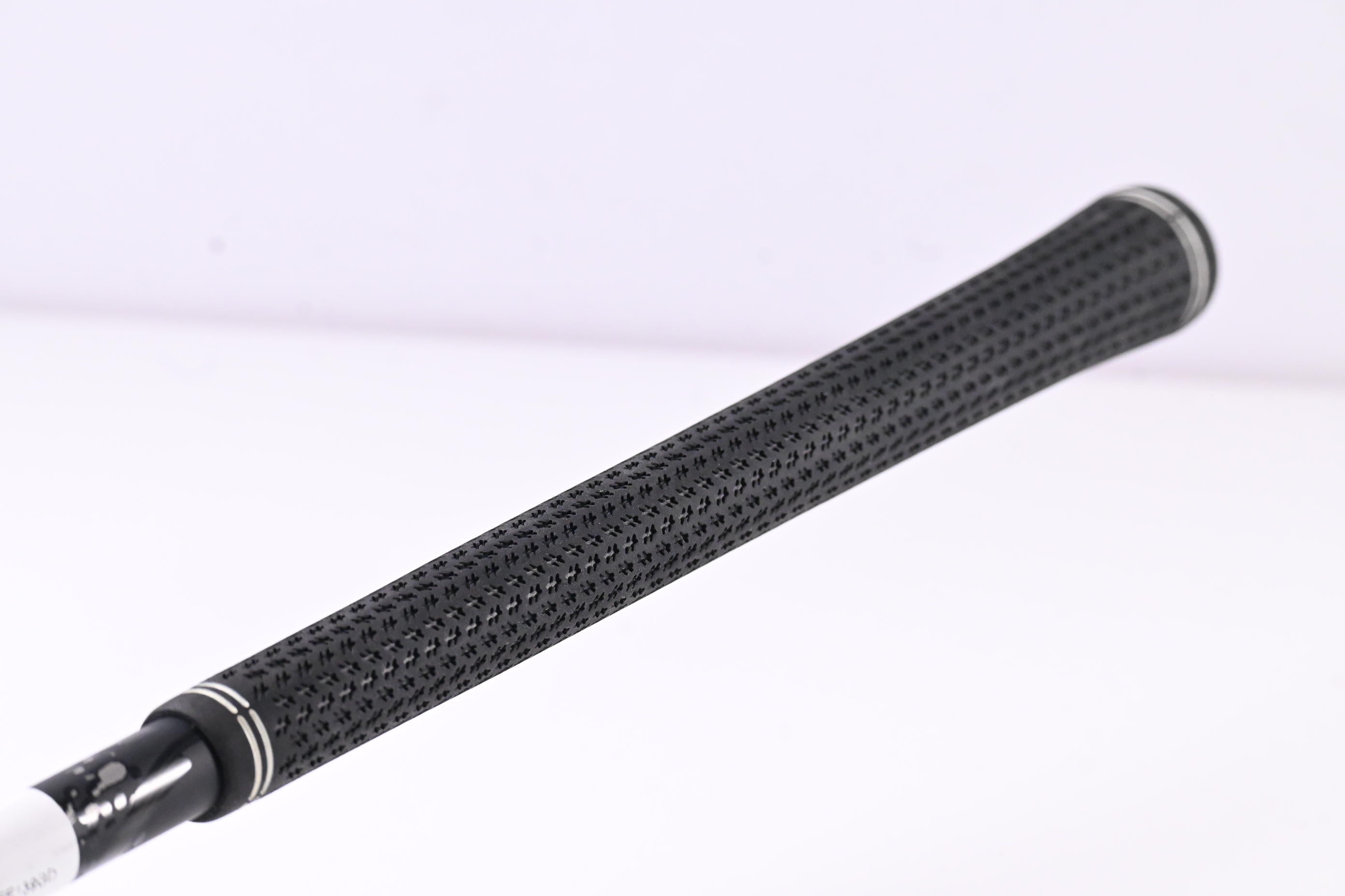 Cobra OPTM LS Driver / 9 Degree / X-Flex Kai`li Dark Waves White 60 Shaft