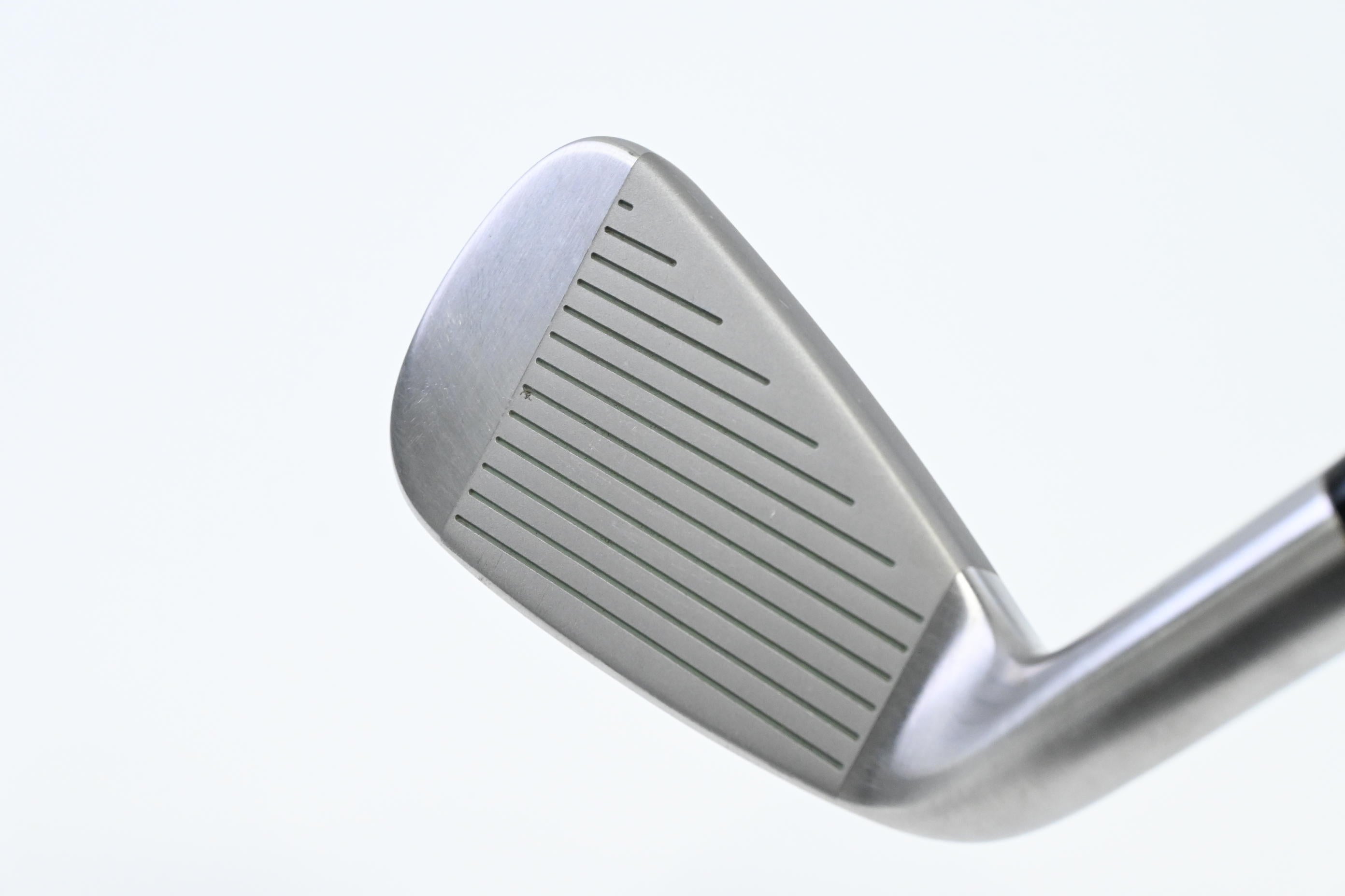 Titleist 503.H #3 Hybrid / 19 Degree / Regular Flex Dynamic Gold R300 Shaft