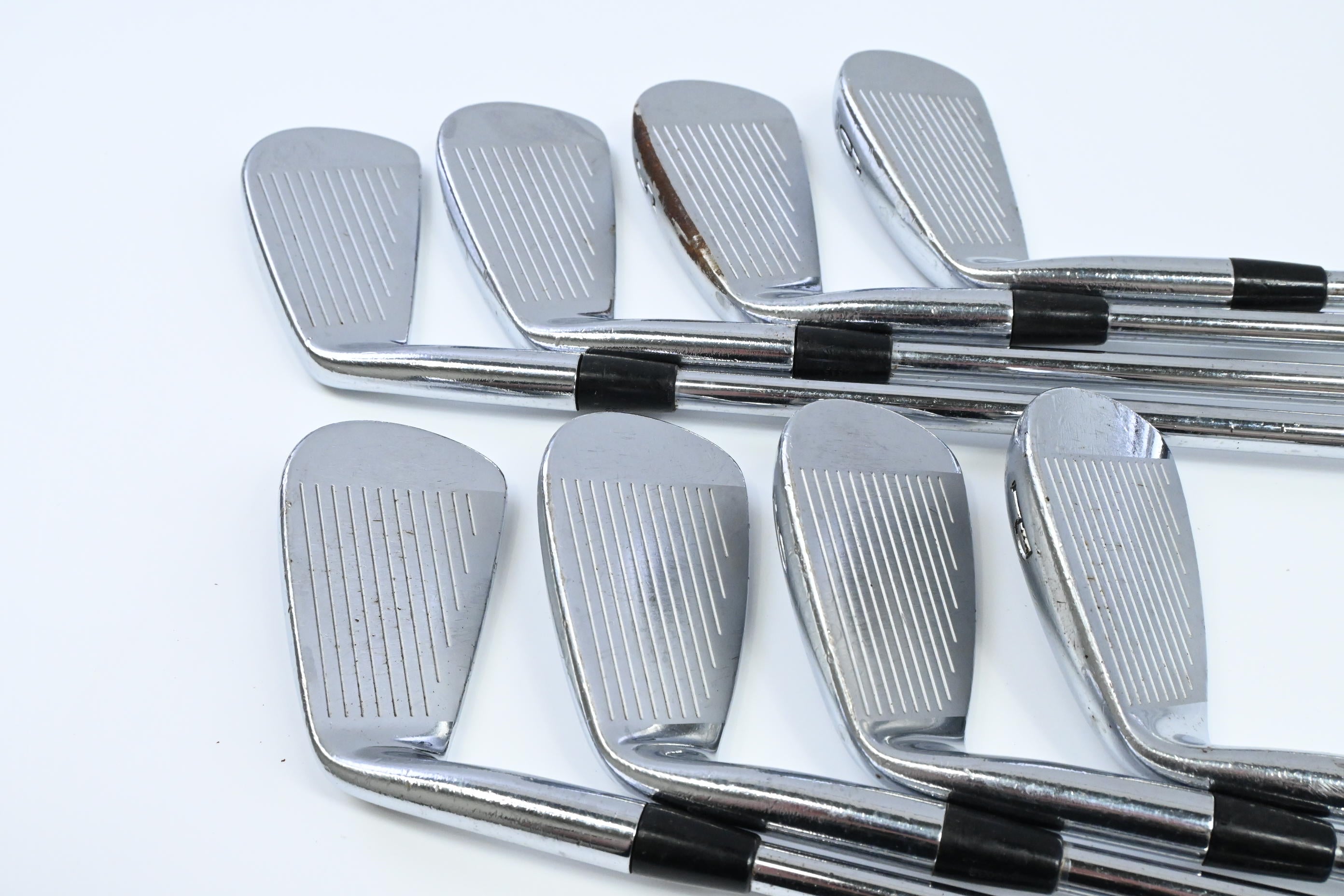Titleist 690.CB Irons / 3-PW / Stiff Flex Dynamic Gold S300 Shafts