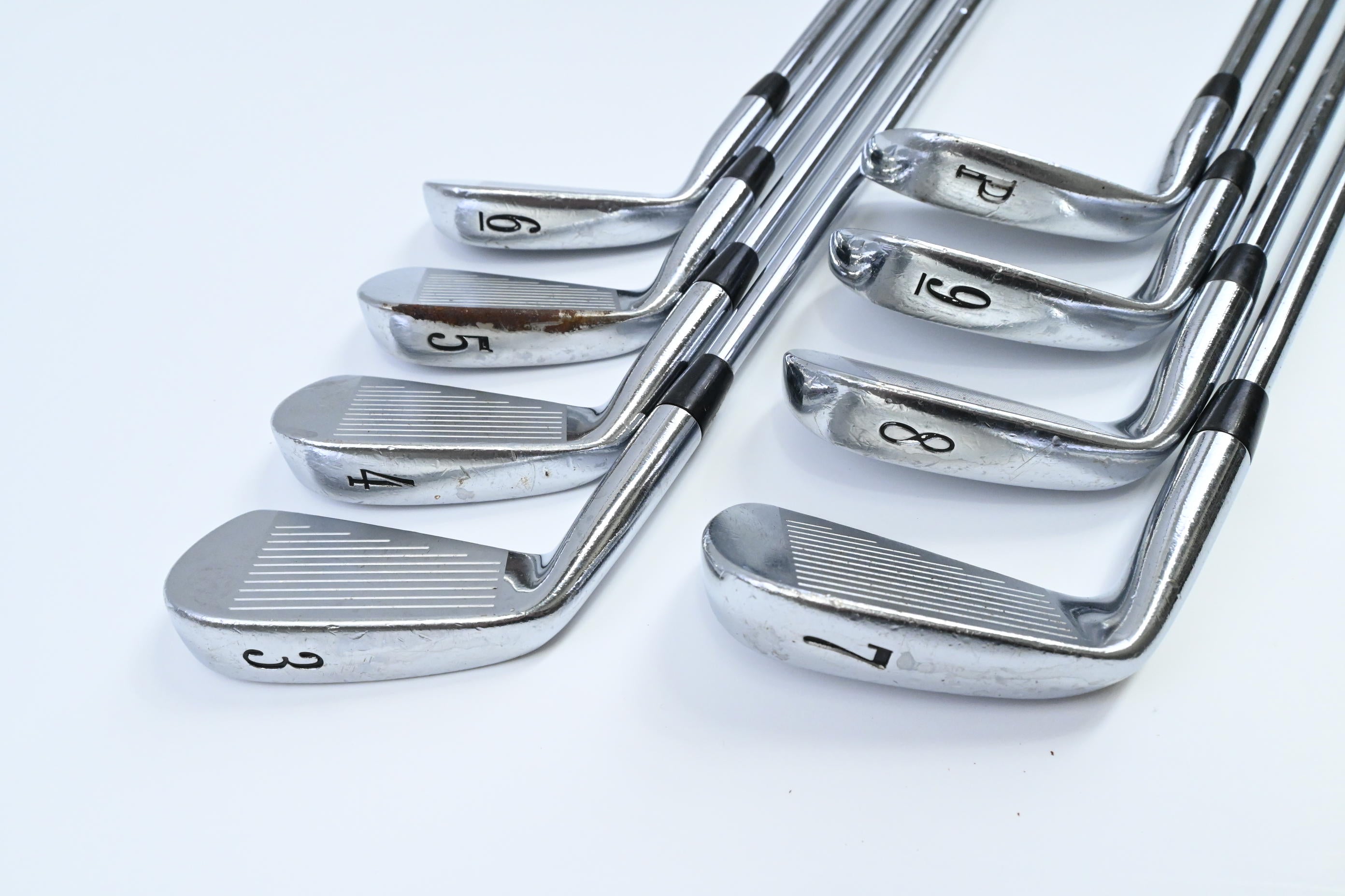 Titleist 690.CB Irons / 3-PW / Stiff Flex Dynamic Gold S300 Shafts