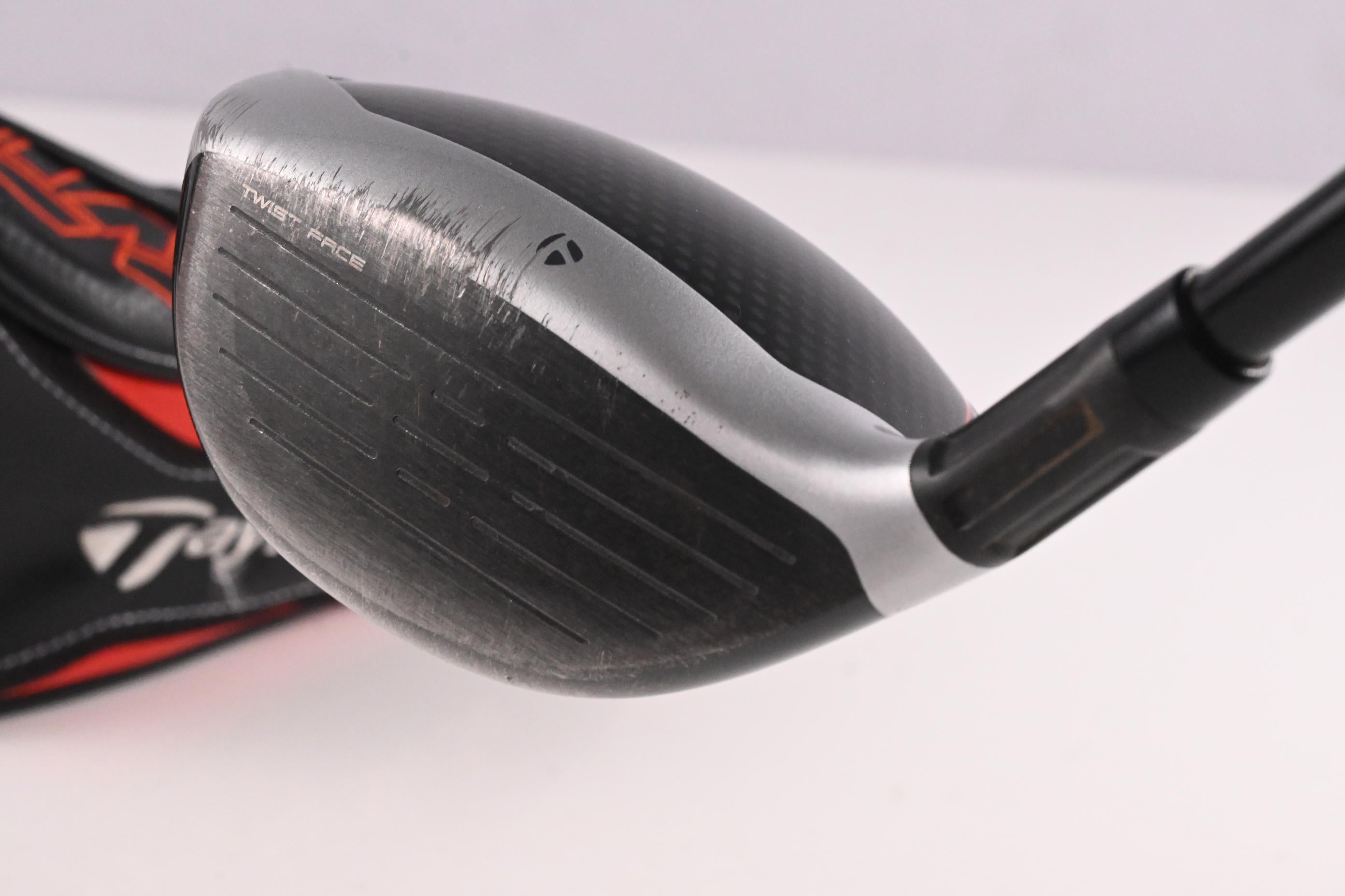 Taylormade M6 #5 Wood / 18 Degree / Stiff Flex Fujikura Atmos Orange 6 Shaft