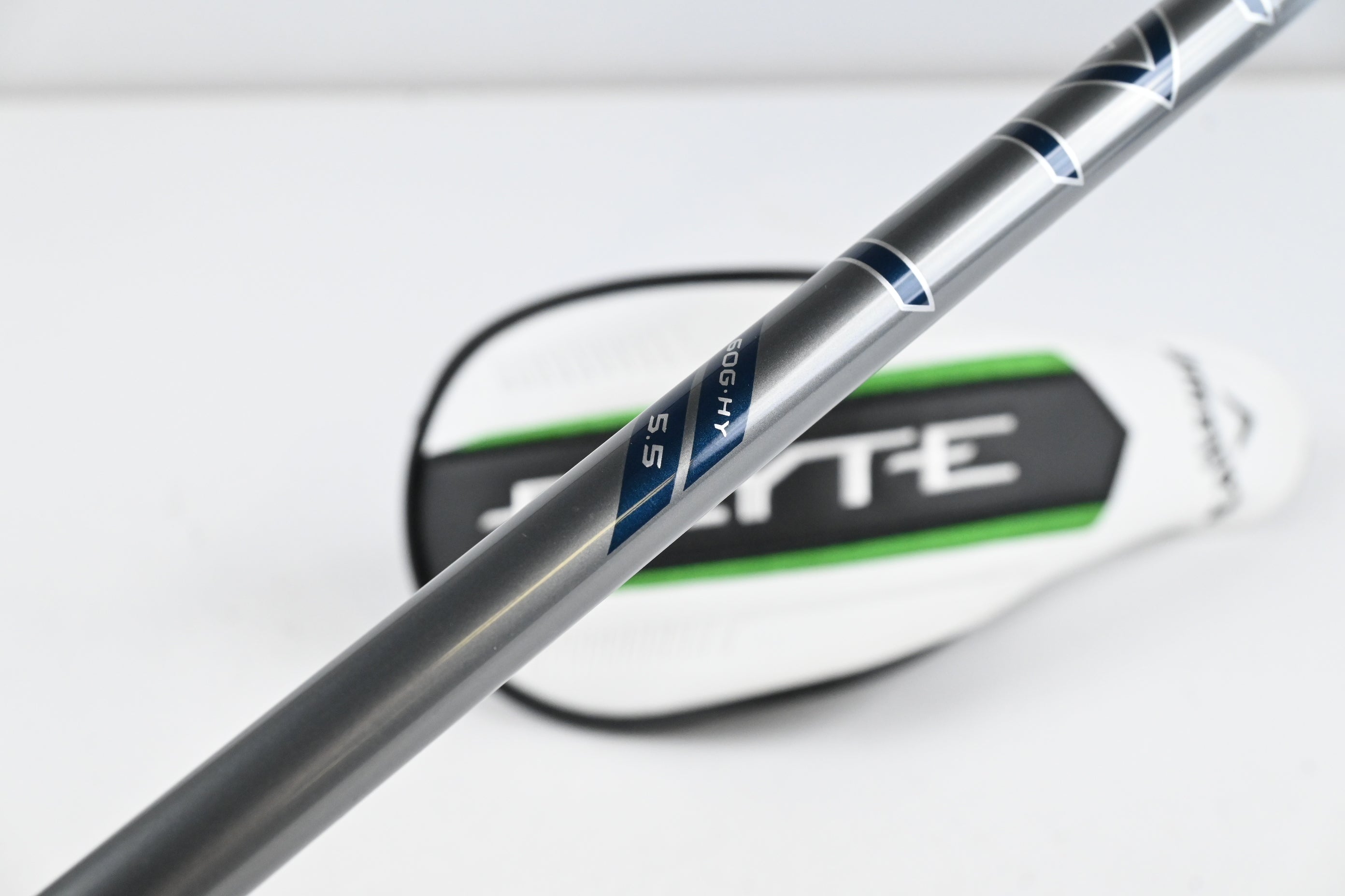 Callaway Elyte #4 Hybrid / 22 Degree / Regular Flex Denali Charcoal 60 Shaft