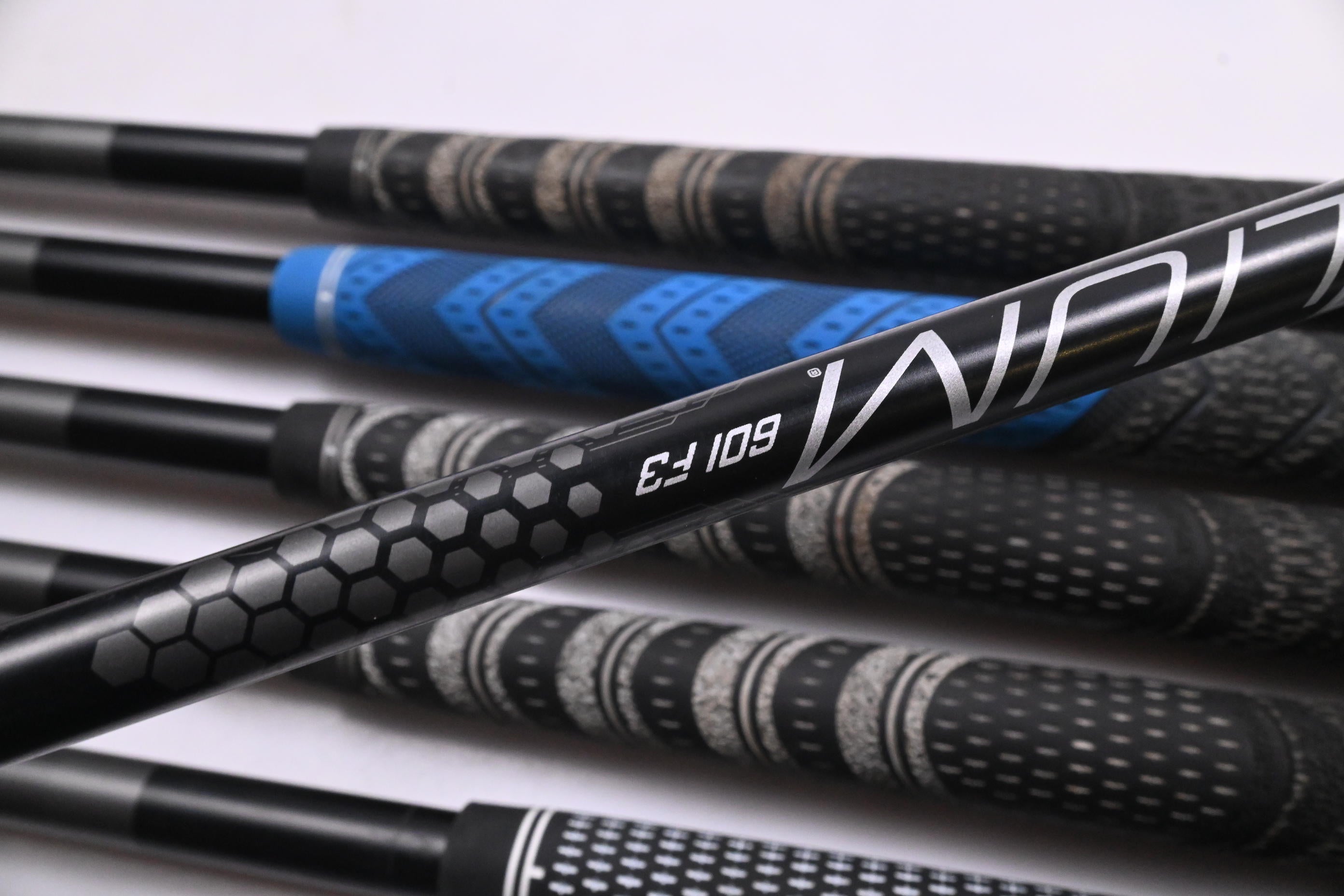 Cleveland Halo XL Full Face Irons / 5-PW / Regular Flex UST Helium Nanocore 60