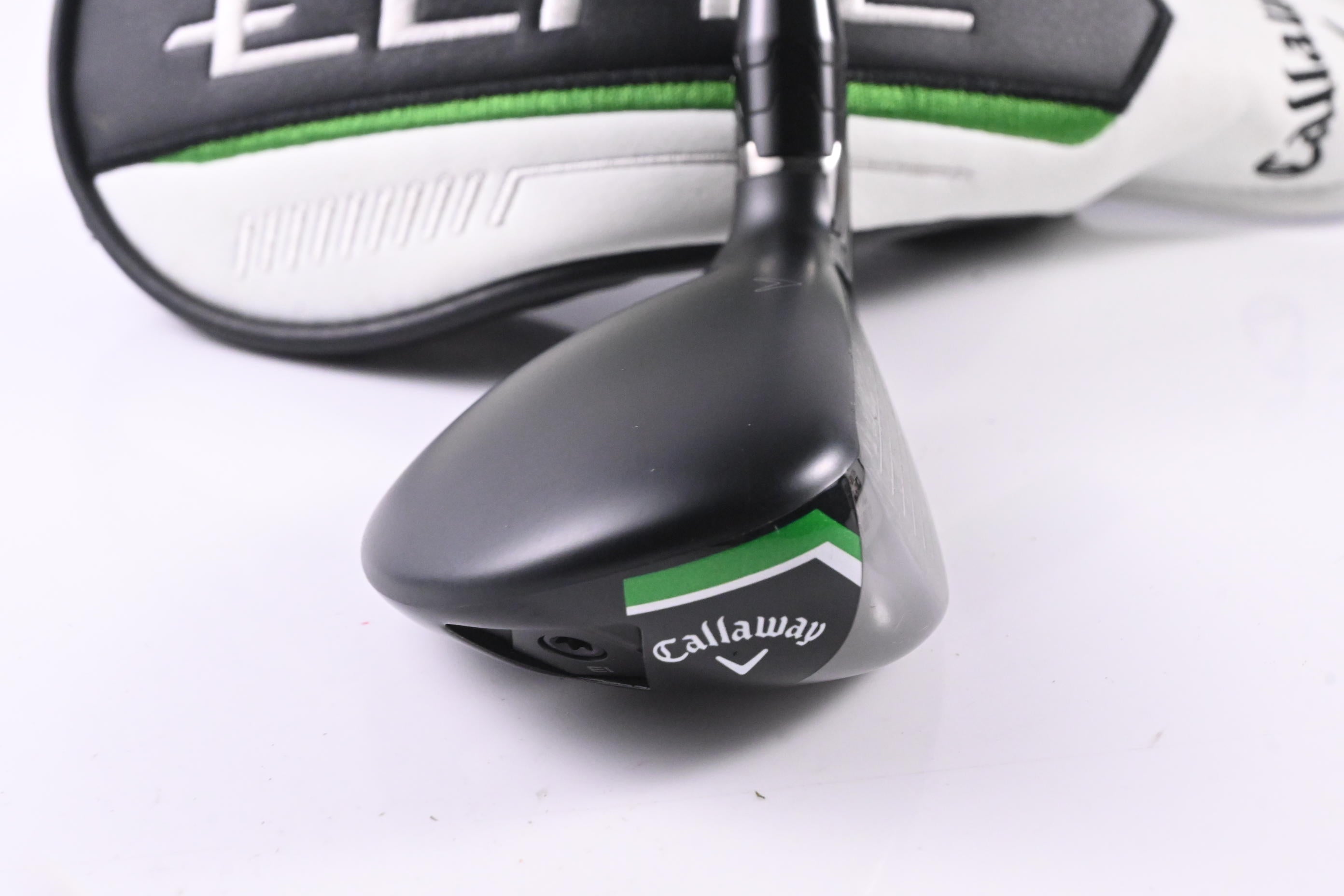 Callaway Elyte X #4 Hybrid / 21 Degree / Regular Flex Denali Charcoal 60 Shaft