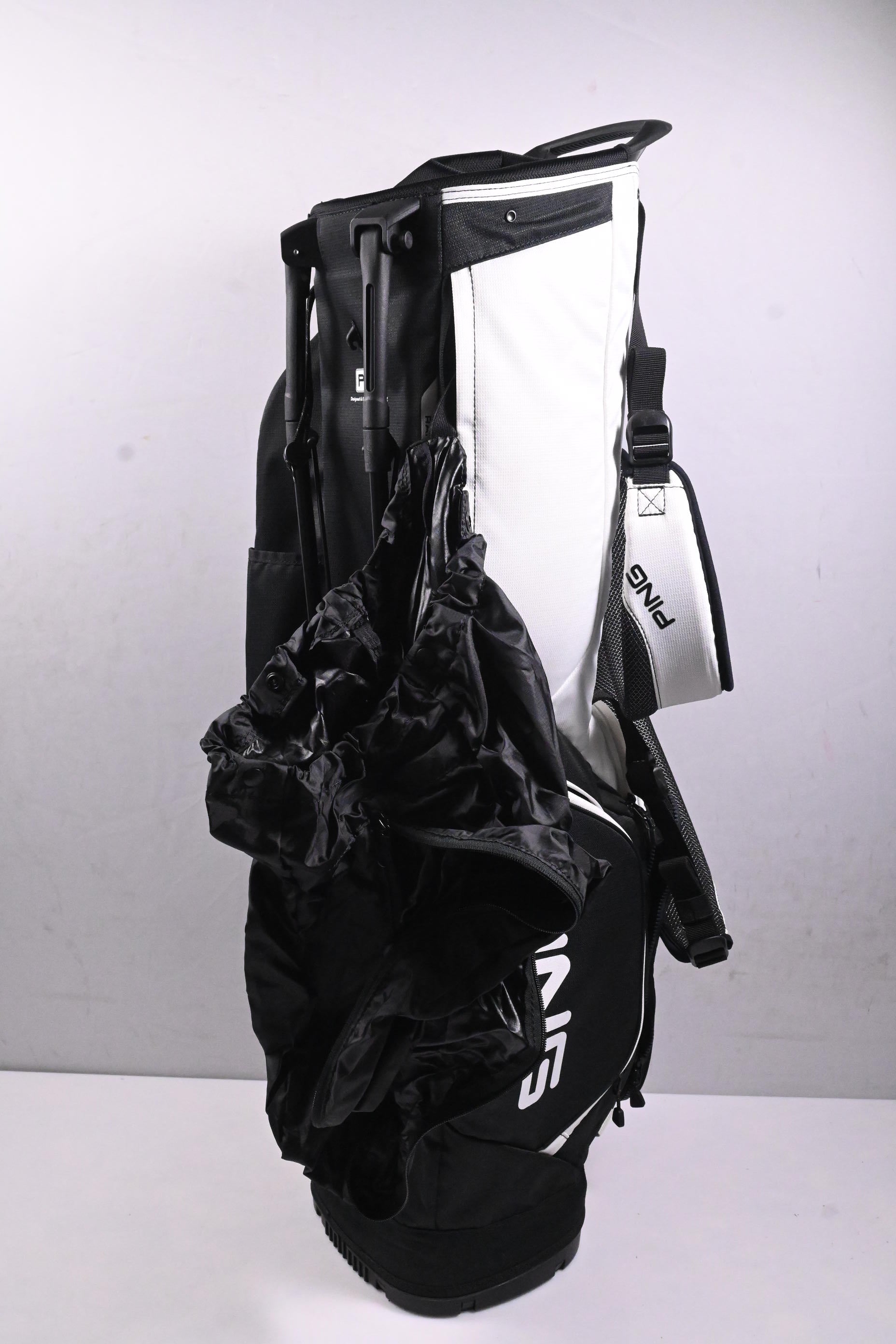 Ping Hoofer Lite Tour Stand Bag / 4-Way Divider / Black, White