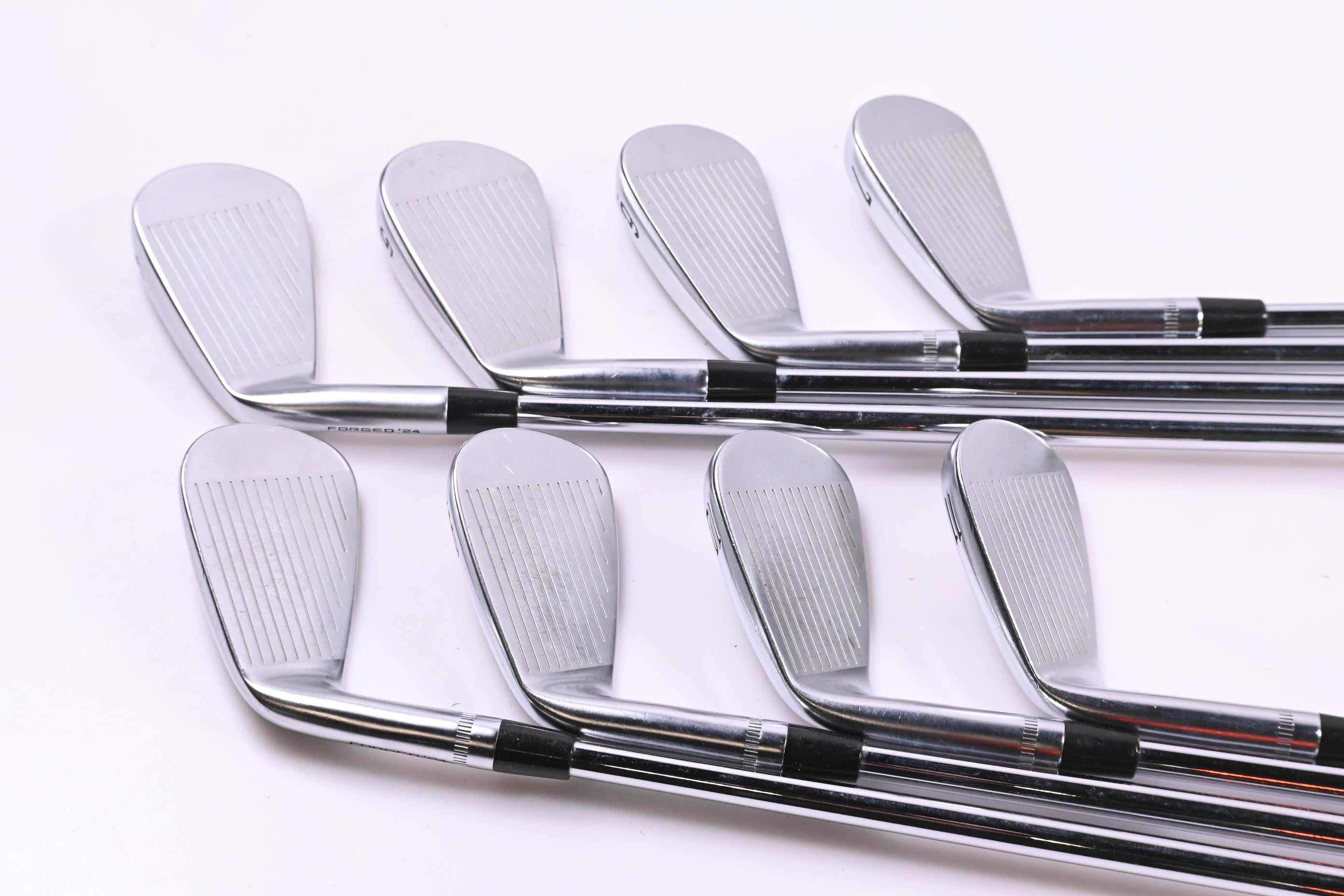 Callaway Apex CB 24 Irons / 4-PW+GW / Stiff Flex Modus Tour 120 Shafts