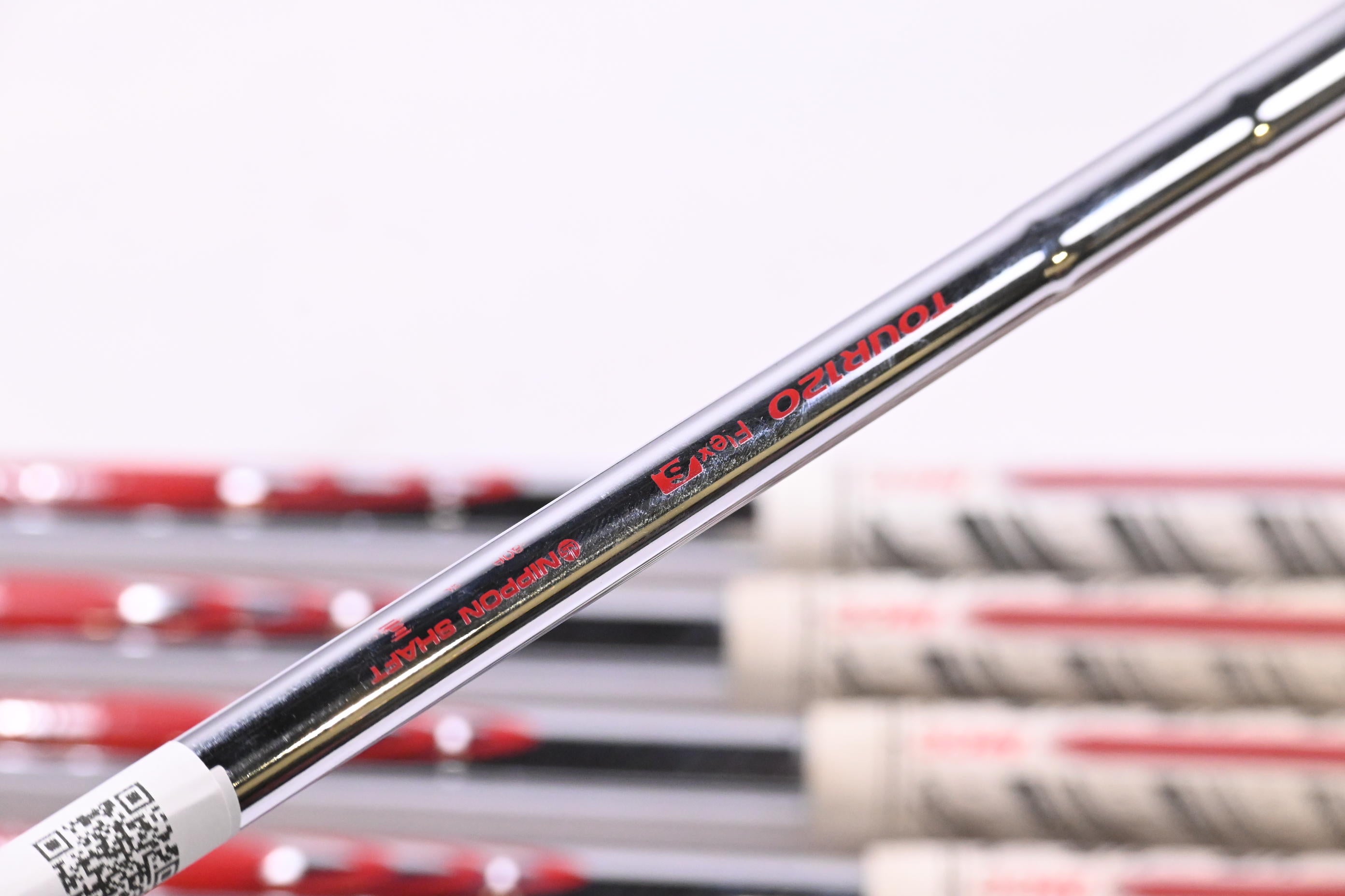 Callaway Apex CB 24 Irons / 4-PW+GW / Stiff Flex Modus Tour 120 Shafts