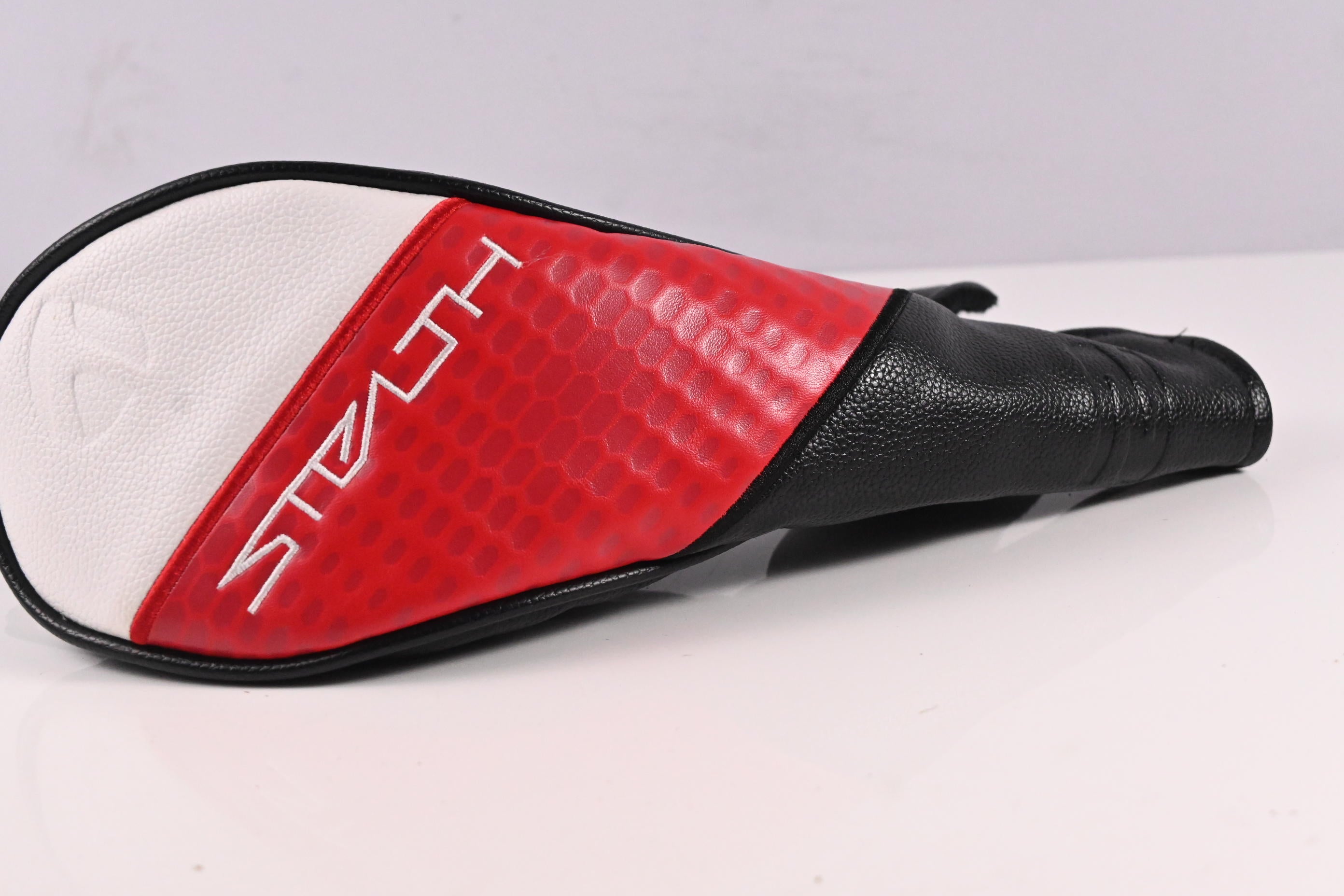 Taylormade Stealth 2 Plus #3 Wood / 15 Degree / Regular Flex Kai`li Red 65 Shaft