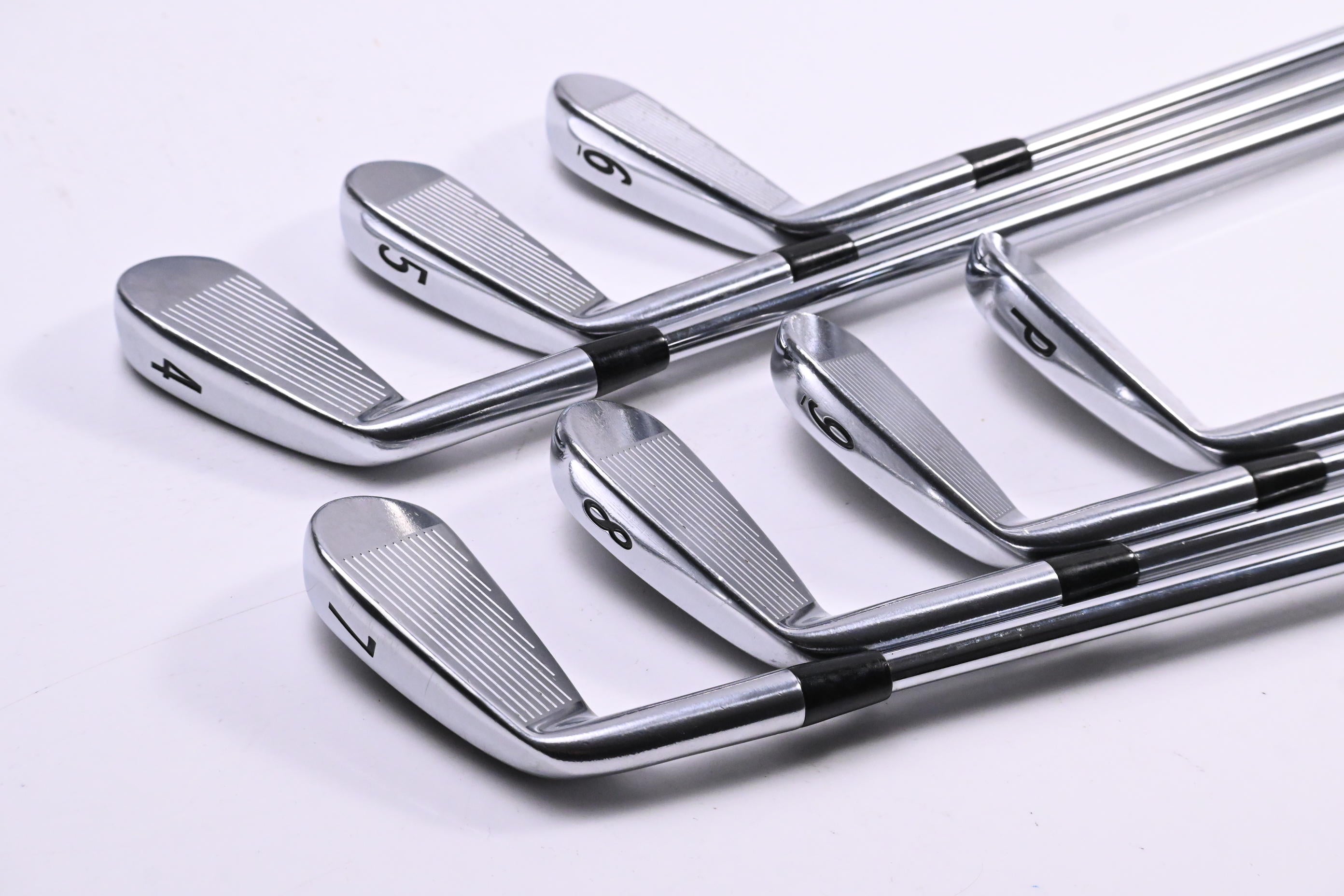 Titleist 714 AP2 Irons / 4-PW / Regular Flex Dynamic Gold R300 Shafts