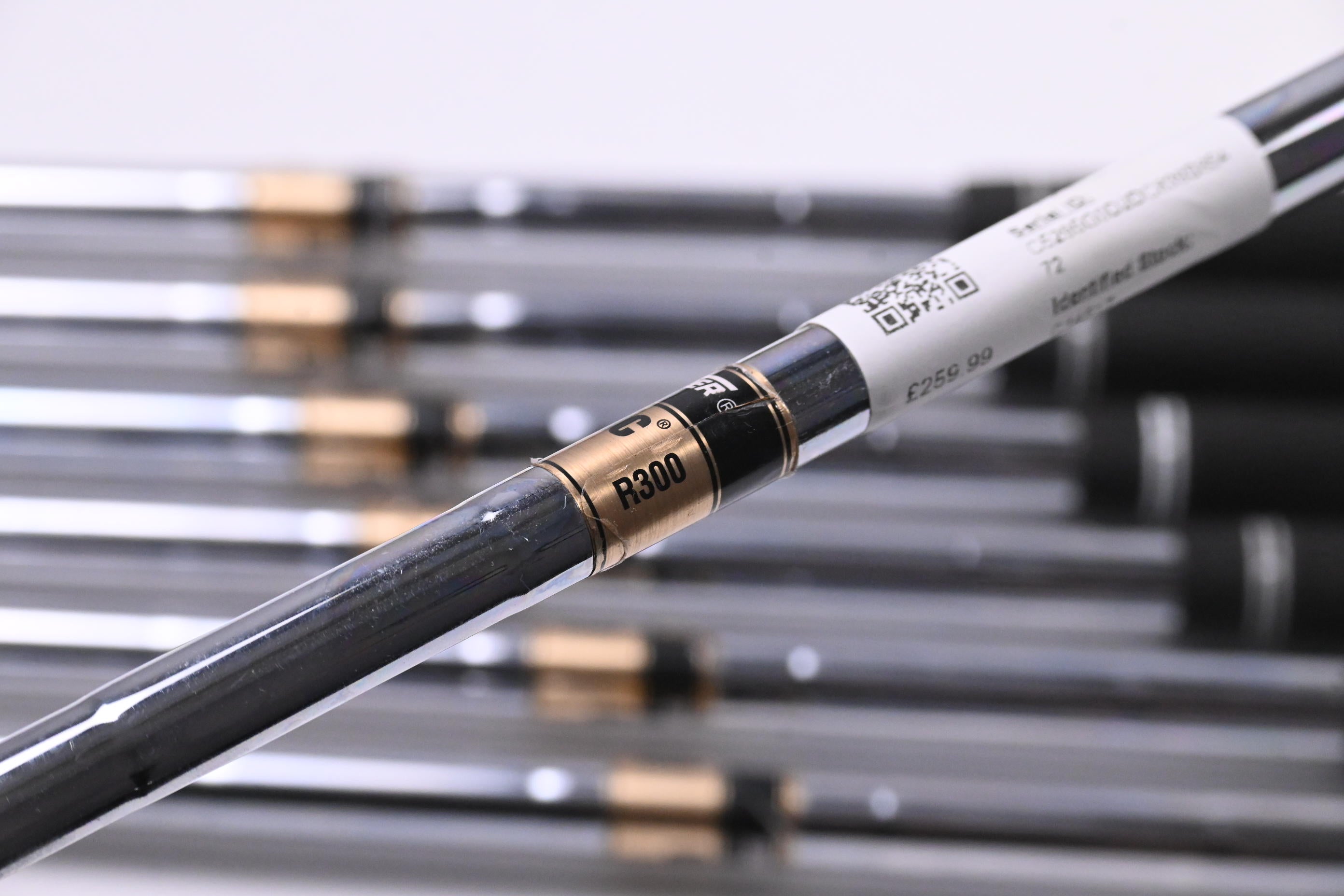 Titleist 714 AP2 Irons / 4-PW / Regular Flex Dynamic Gold R300 Shafts