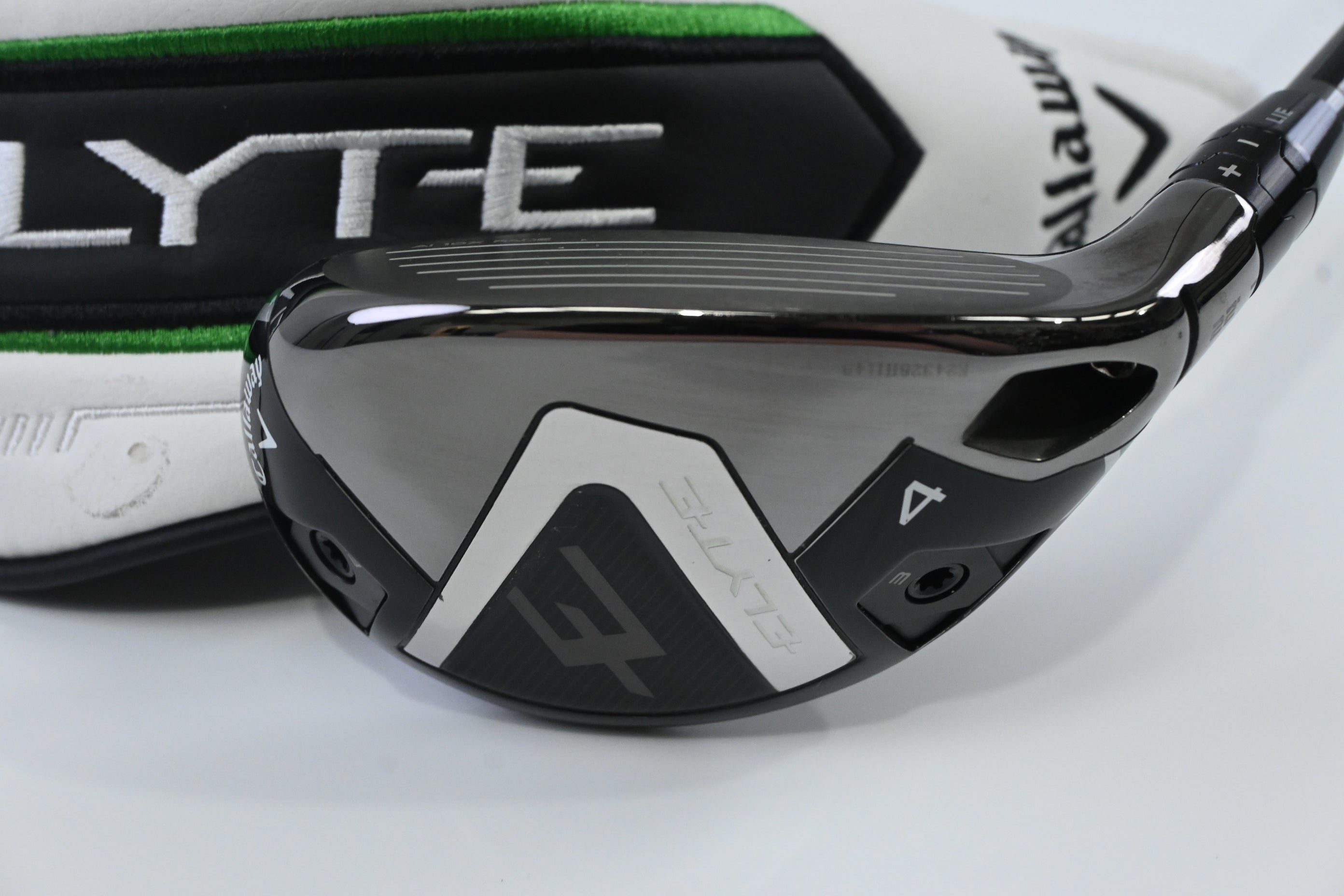 Callaway Elyte #4 Hybrid / 22 Degree / Regular Flex Denali Charcoal 60 Shaft