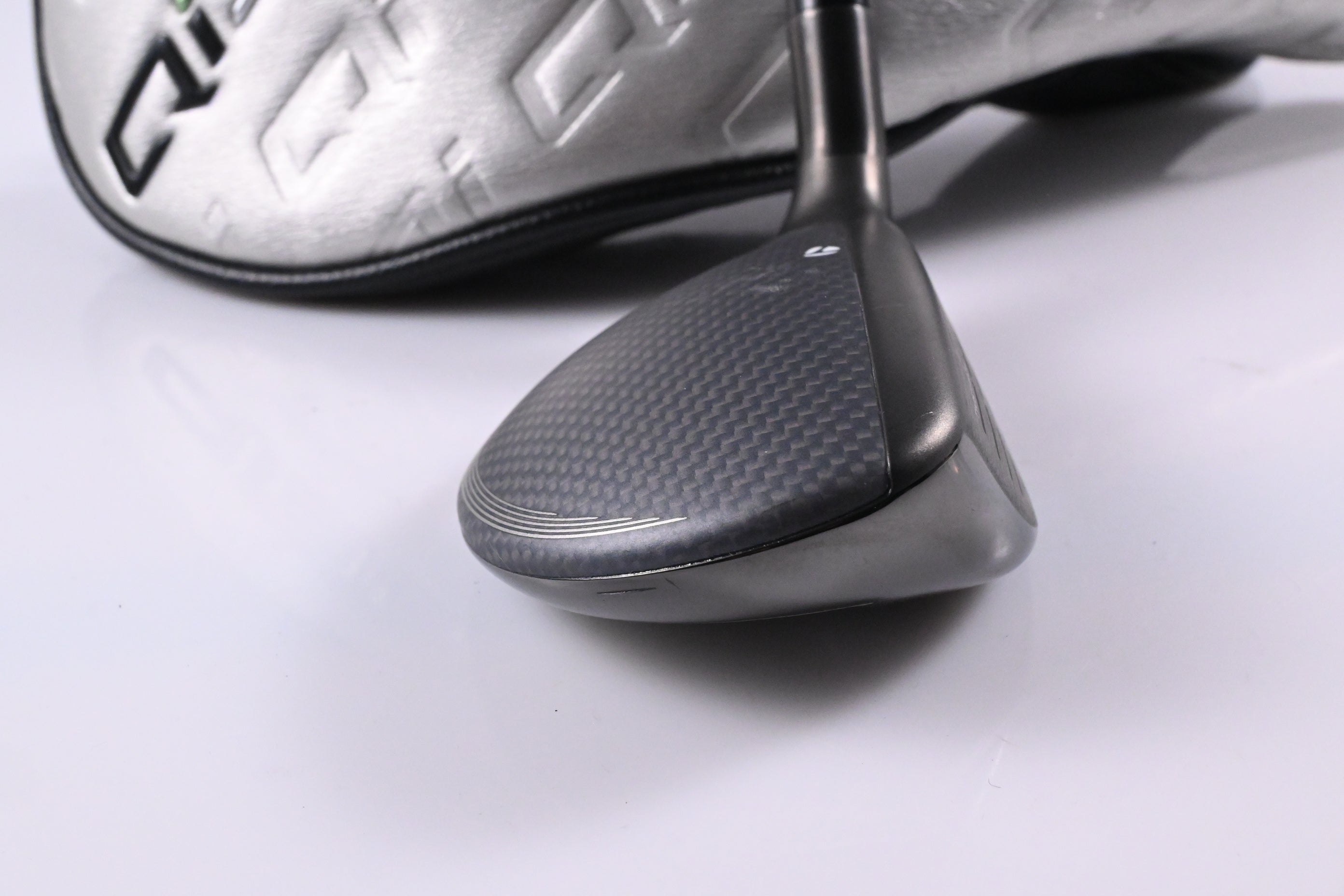 Taylormade Qi35 Max Lite #4 Hybrid / 23 Degree / Regular Flex Vanquish 4 Shaft