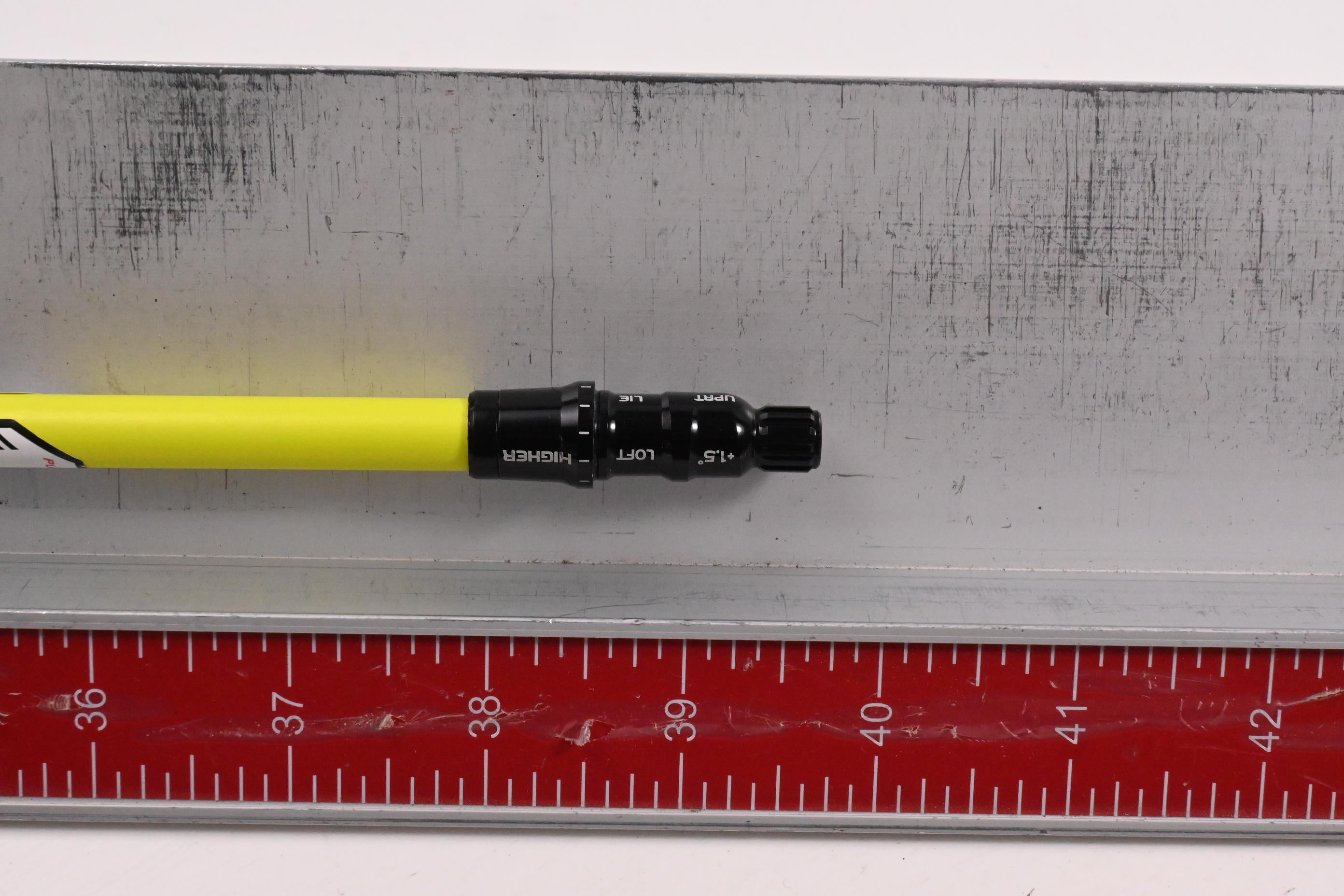 UST Proforce V2 Yellow 85 Hybrid Shaft / Regular Flex / Taylormade Adapter