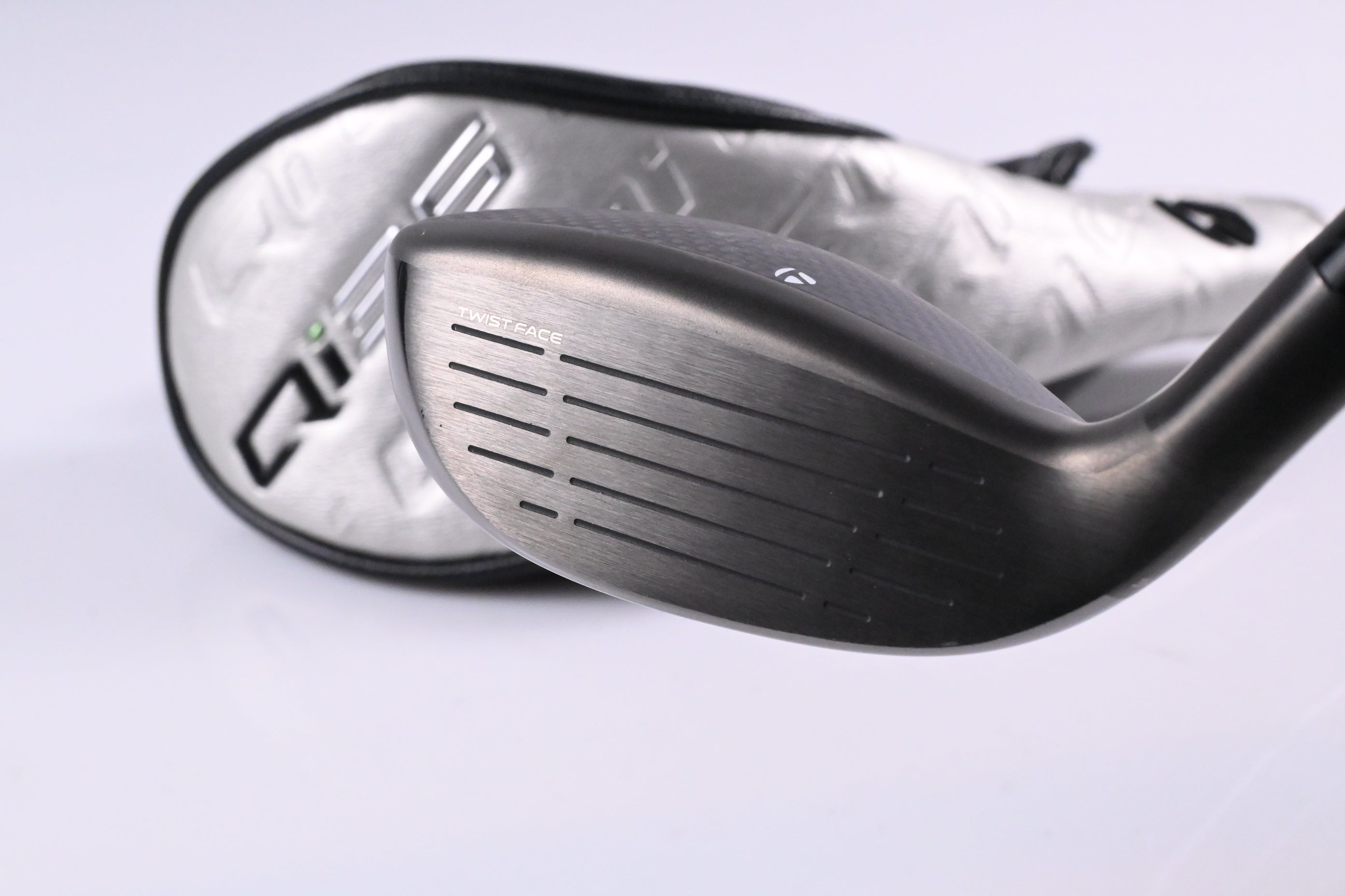 Taylormade Qi35 Max Lite #4 Hybrid / 23 Degree / Regular Flex Vanquish 4 Shaft