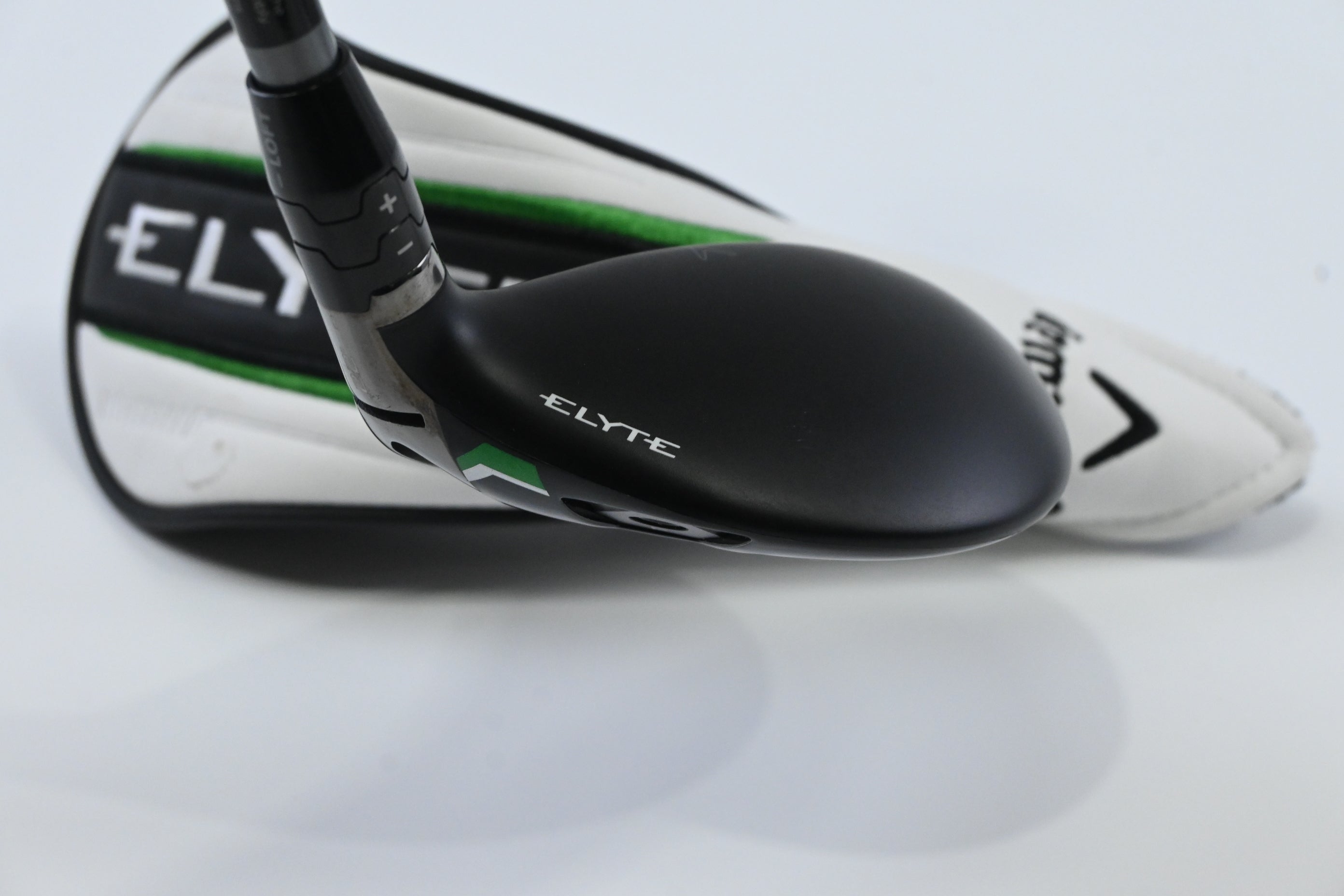 Callaway Elyte #4 Hybrid / 22 Degree / Regular Flex Denali Charcoal 60 Shaft