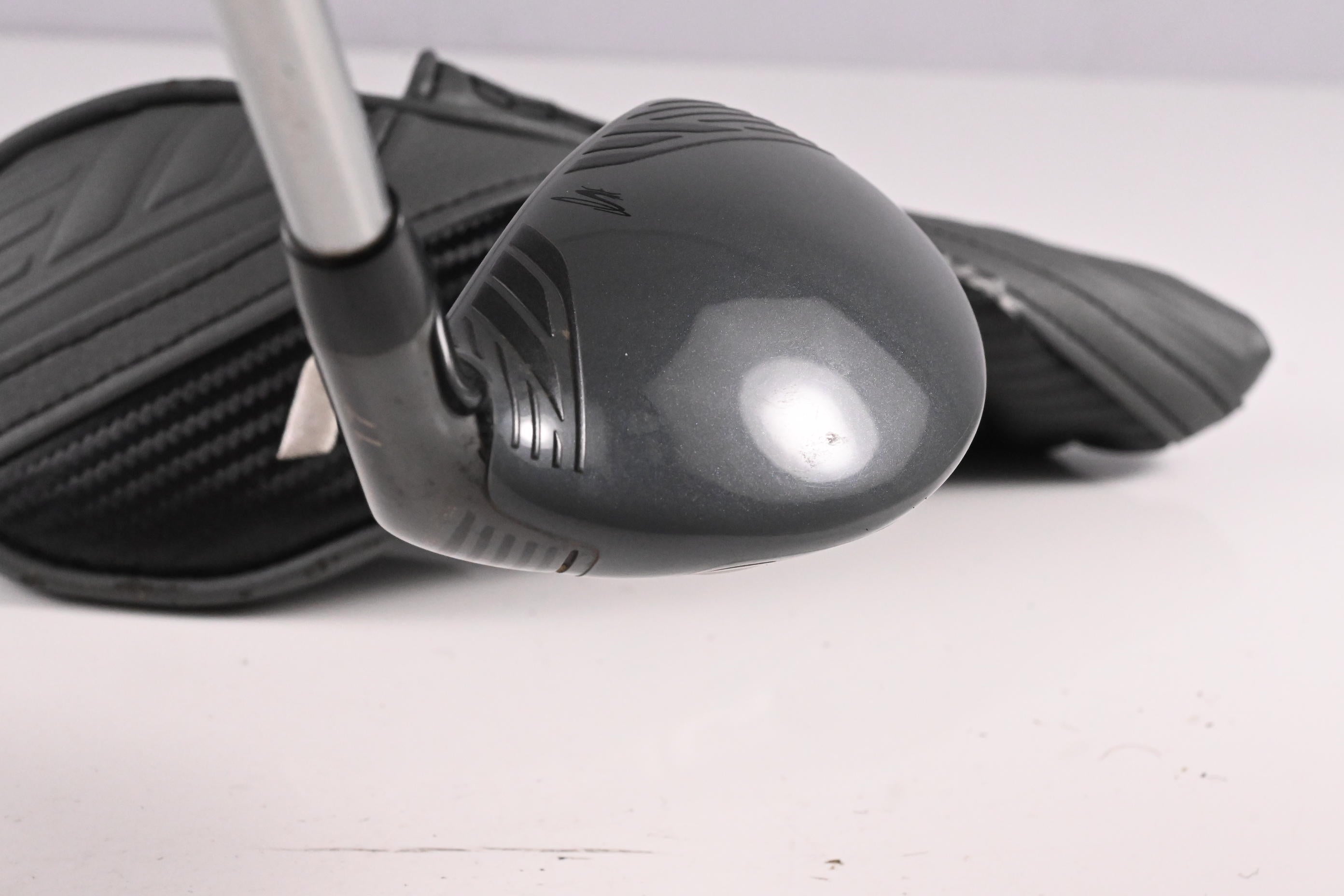 Cobra King F8 #2 Hybrid / 17 Degree / Stiff Flex Aldila Rogue Pro 75 Shaft