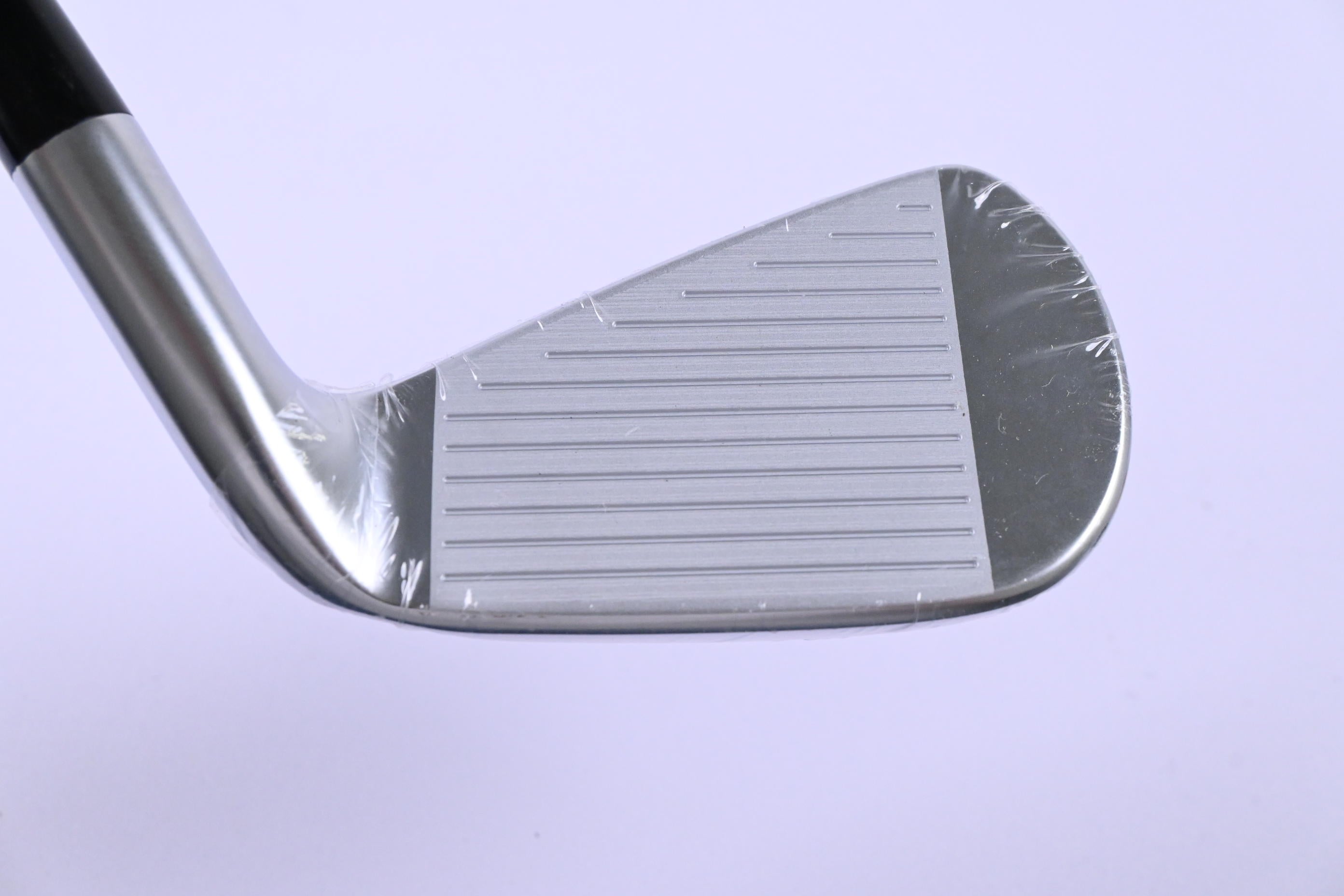 Left Hand Srixon ZXiU #4 Iron / 23 Degree / Regular Flex MMT 80 Shaft