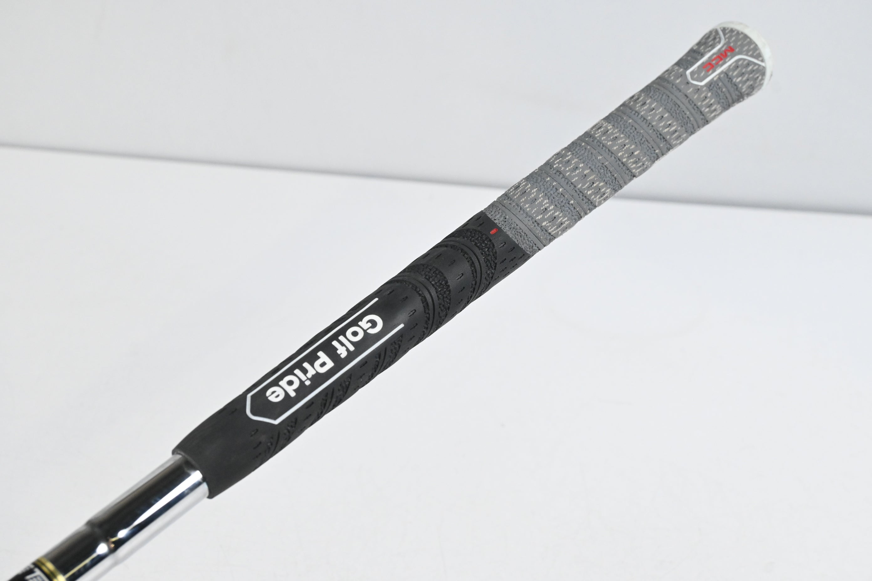 Benross BR-UT #4 Iron / 23 Degree / Stiff Flex Dynamic Gold S300 Shaft