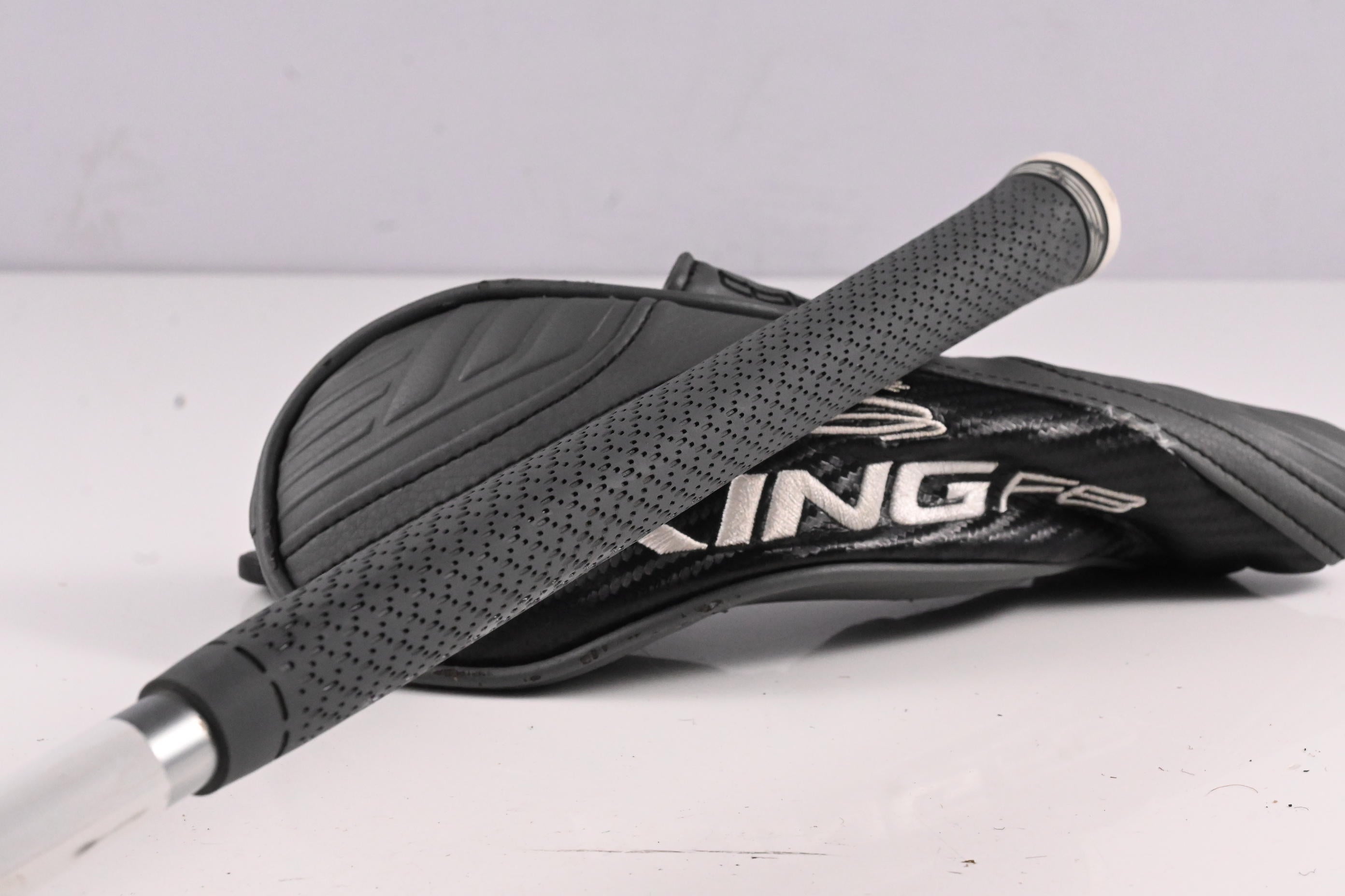 Cobra King F8 #2 Hybrid / 17 Degree / Stiff Flex Aldila Rogue Pro 75 Shaft