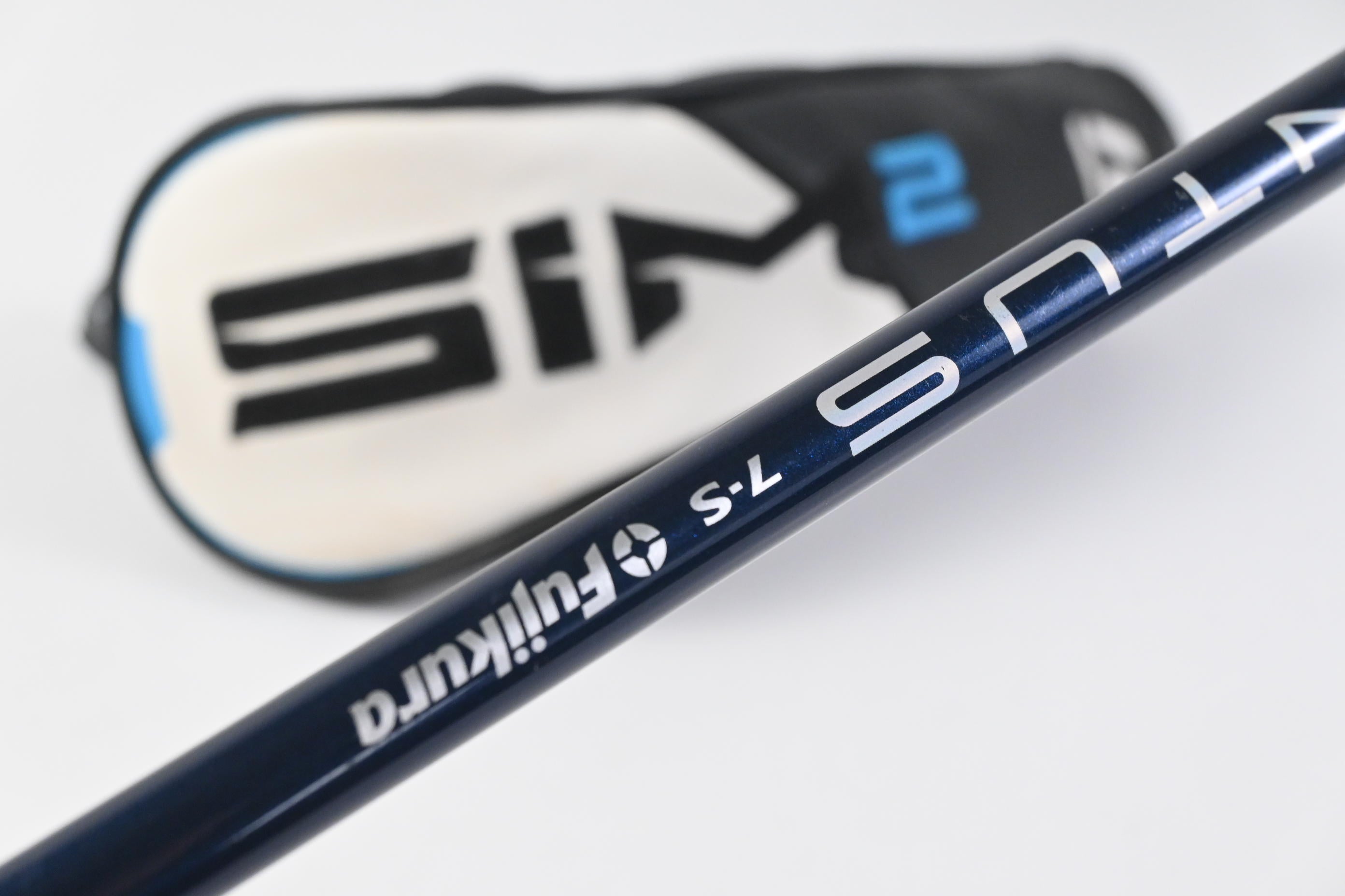 Taylormade SIM2 Max #4 Hybrid / 22 Degree / Stiff Flex Ventus Blue 7 Shaft