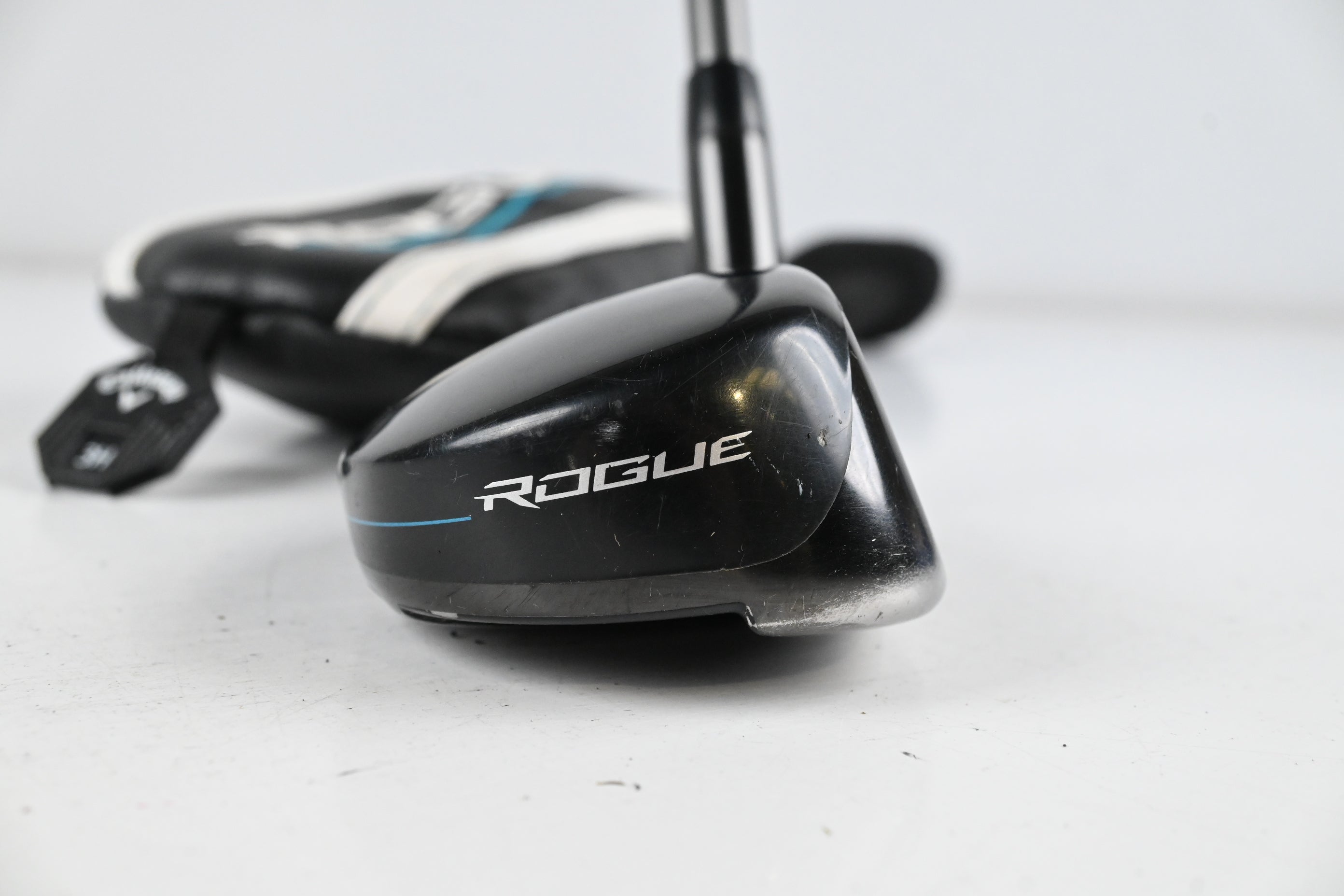 Callaway Rogue #4 Hybrid / 21 Degree / Regular Flex Aldila Synergy 60 Shaft