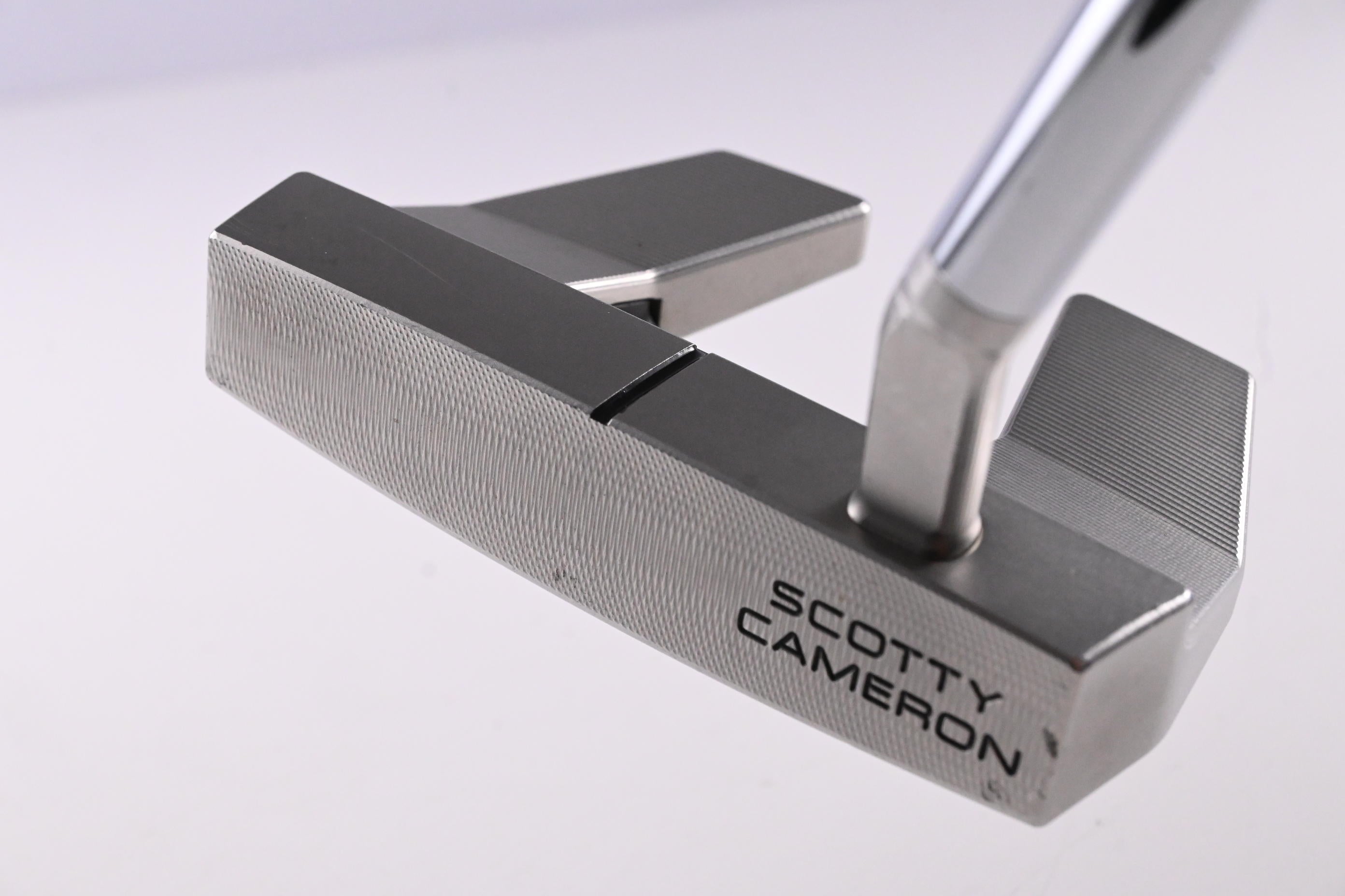Scotty Cameron 2024 Phantom 5.5 Putter / 32 Inch