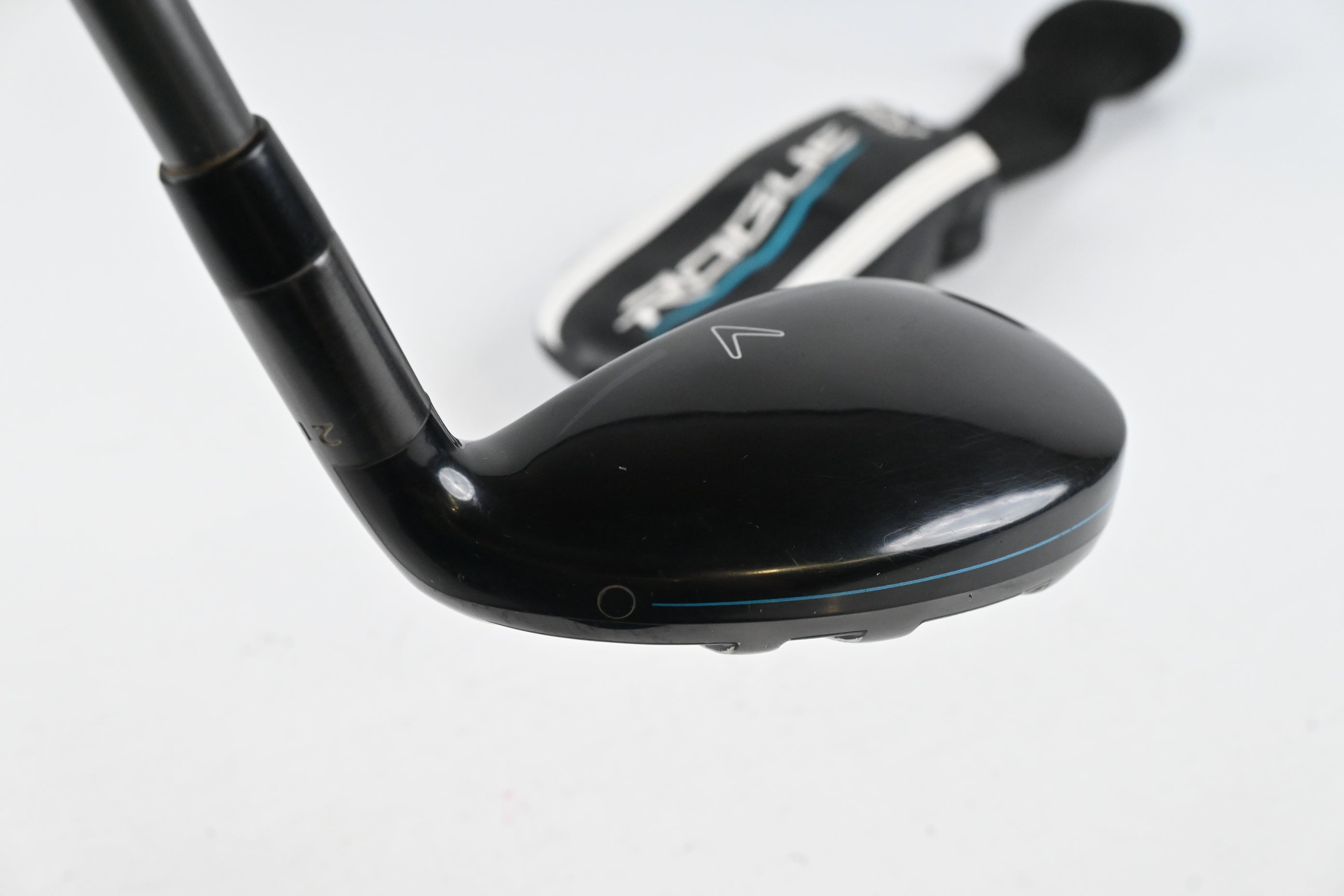 Callaway Rogue #4 Hybrid / 21 Degree / Regular Flex Aldila Synergy 60 Shaft