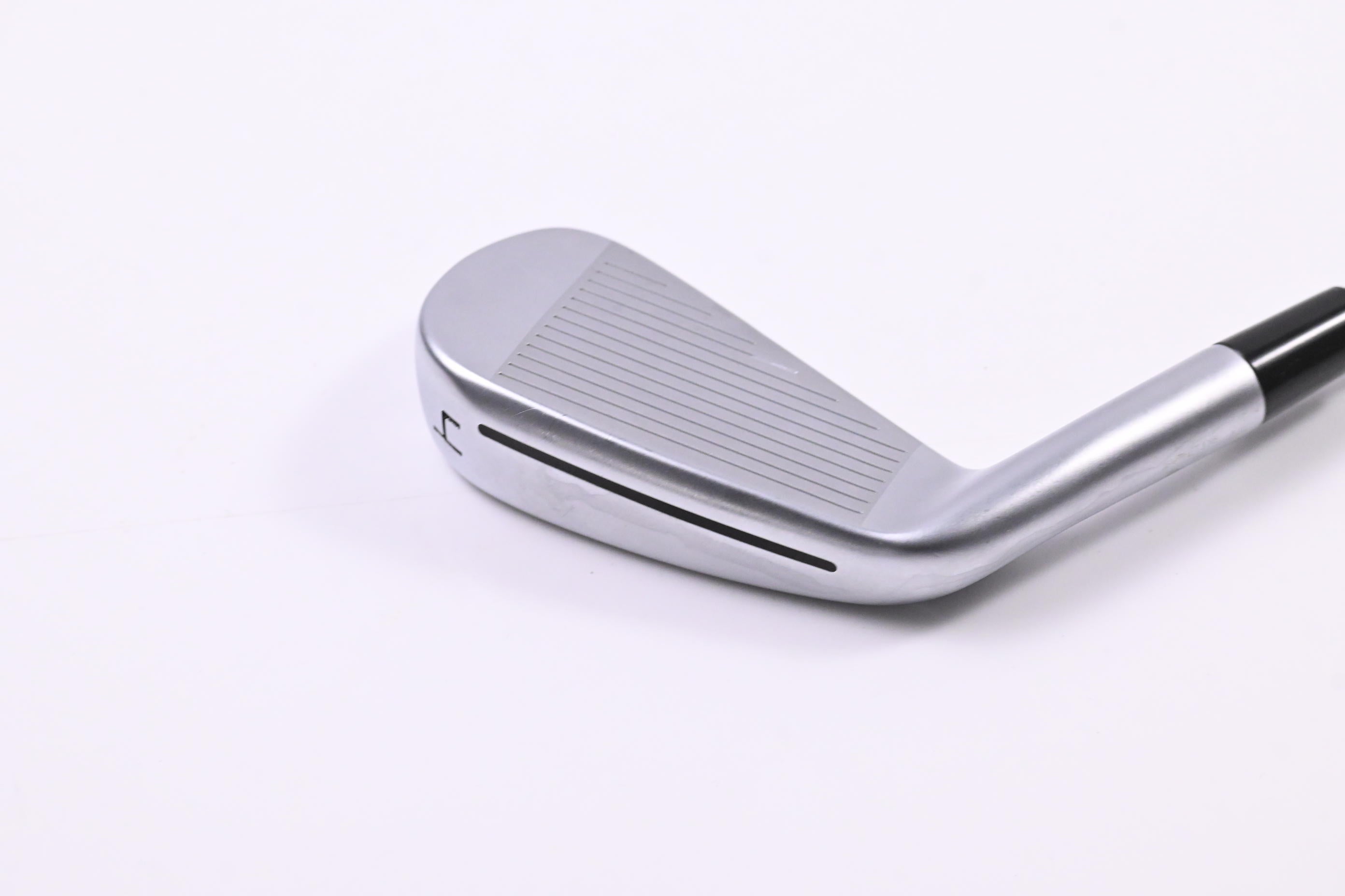 Taylormade P790 2021 #4 Iron / 21 Degree / Regular Flex Fujikura Ventus Blue 6