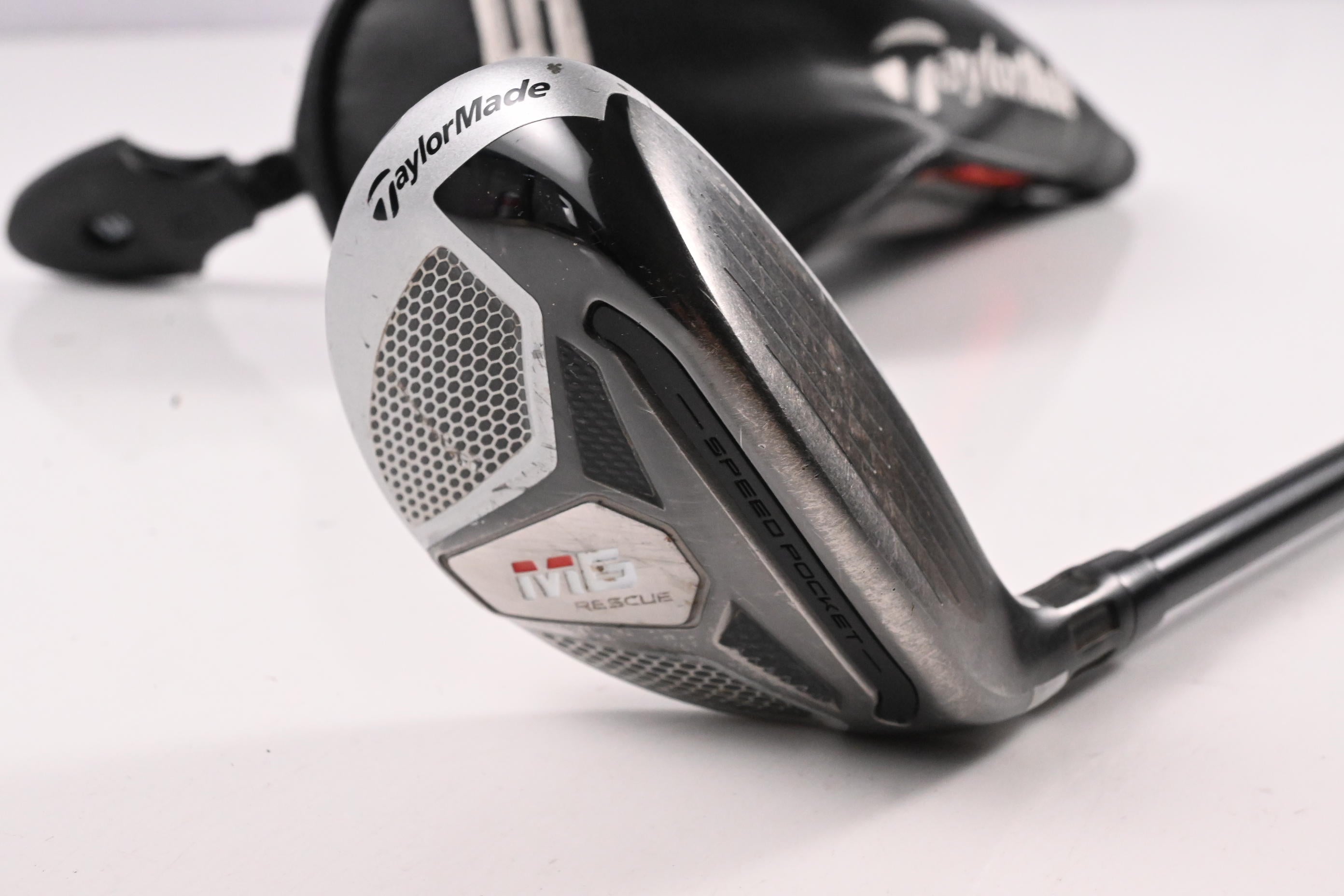 Taylormade M6 #3 Hybrid / 19 Degree / Regular Flex Fujikura Atmos Orange 6 Shaft