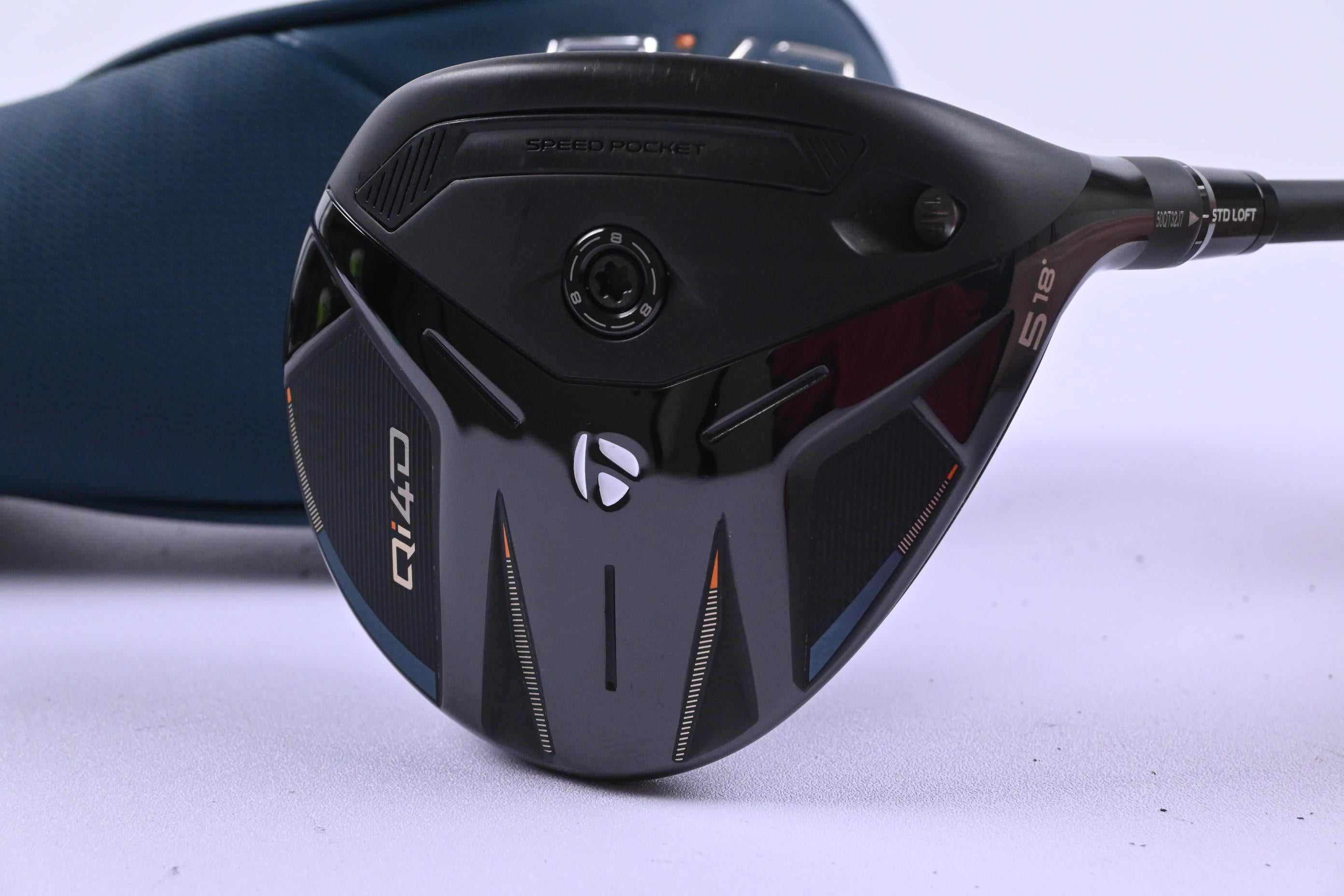 Taylormade Qi4D #5 Wood / 18 Degree / Regular Flex REAX 55 Shaft