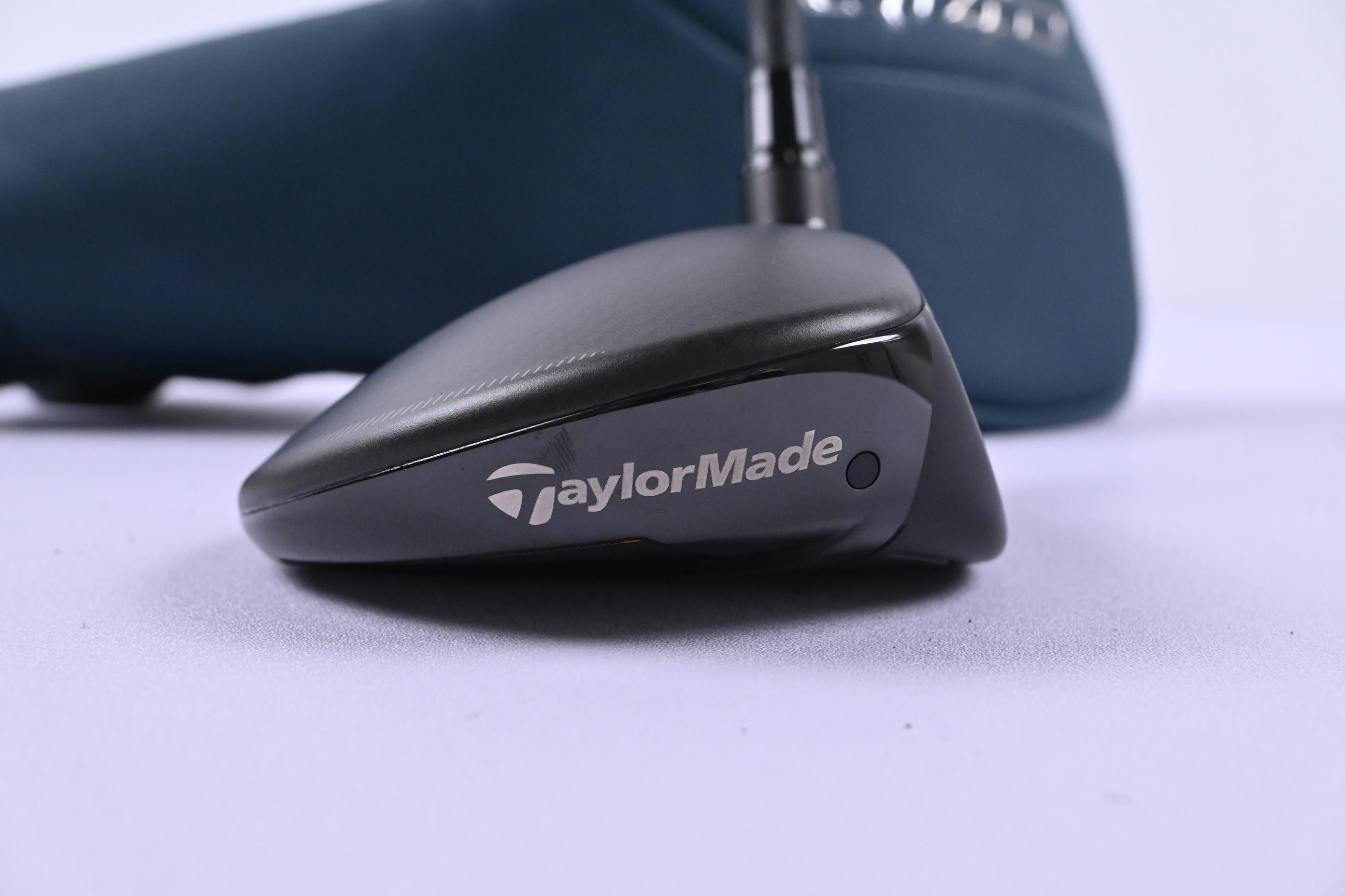 Taylormade Qi4D #5 Wood / 18 Degree / Regular Flex REAX 55 Shaft