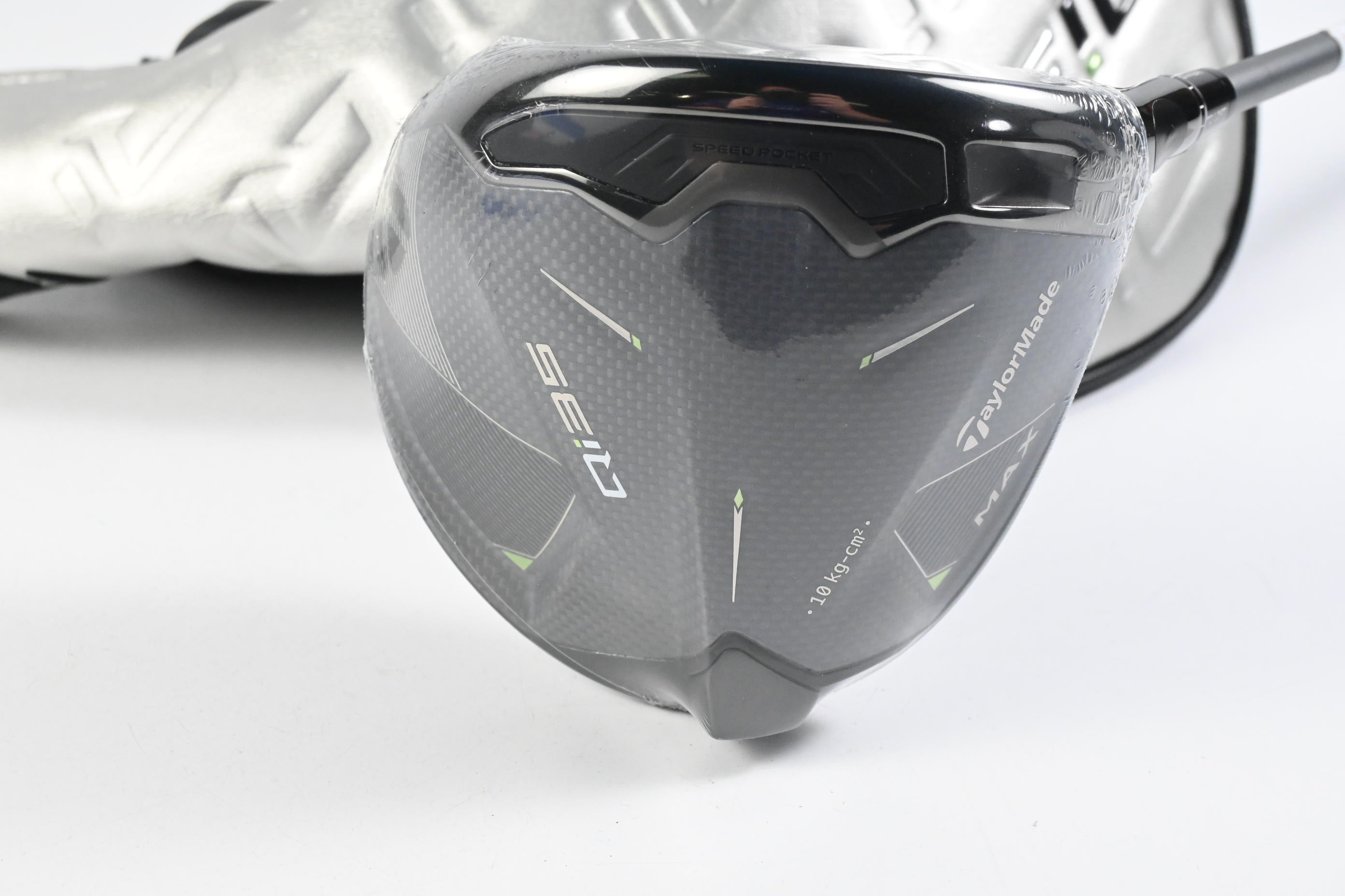 Taylormade Qi35 Max Driver / 10.5 Degree / Regular Flex Fujikura Airspeeder 50