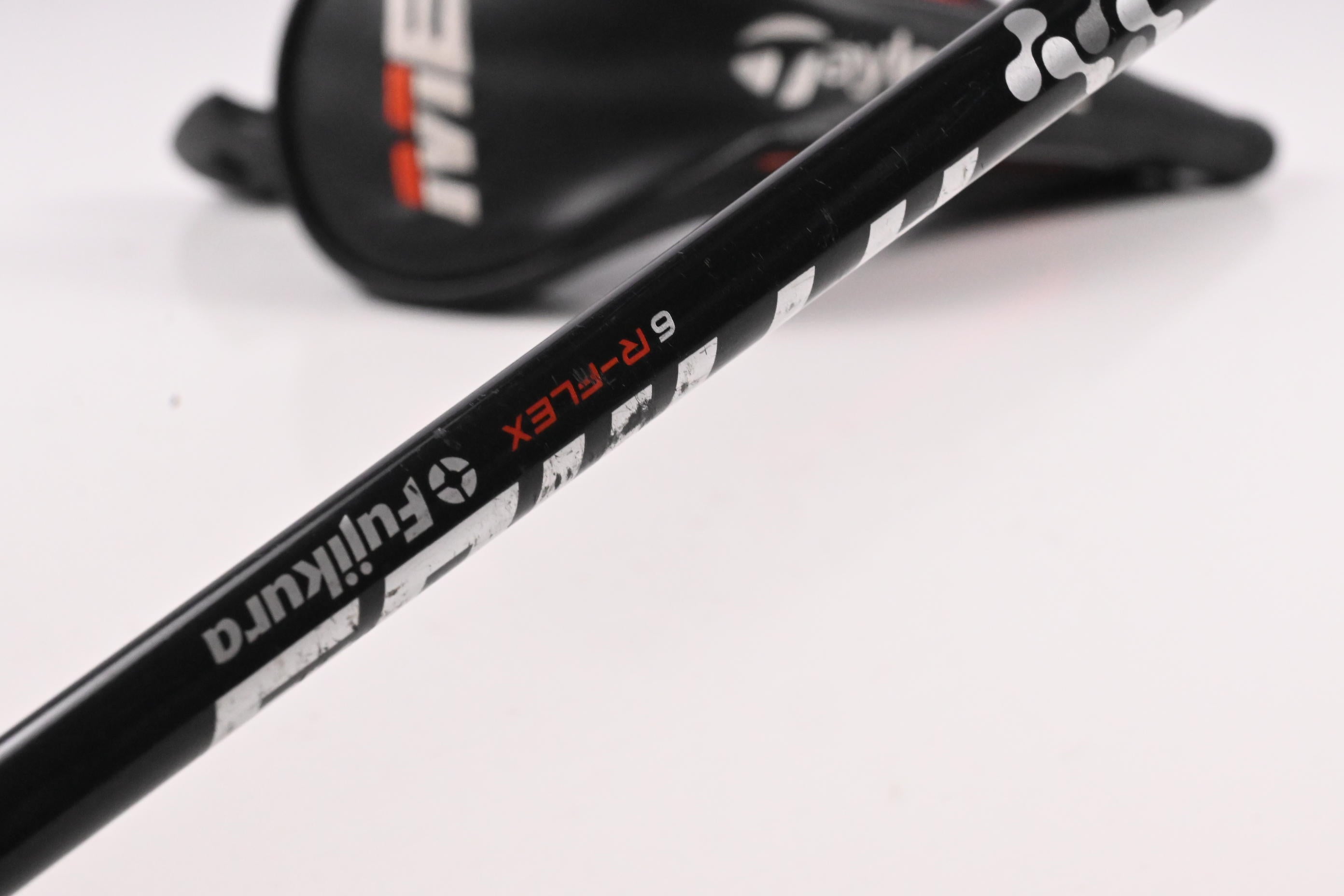 Taylormade M6 #3 Hybrid / 19 Degree / Regular Flex Fujikura Atmos Orange 6 Shaft