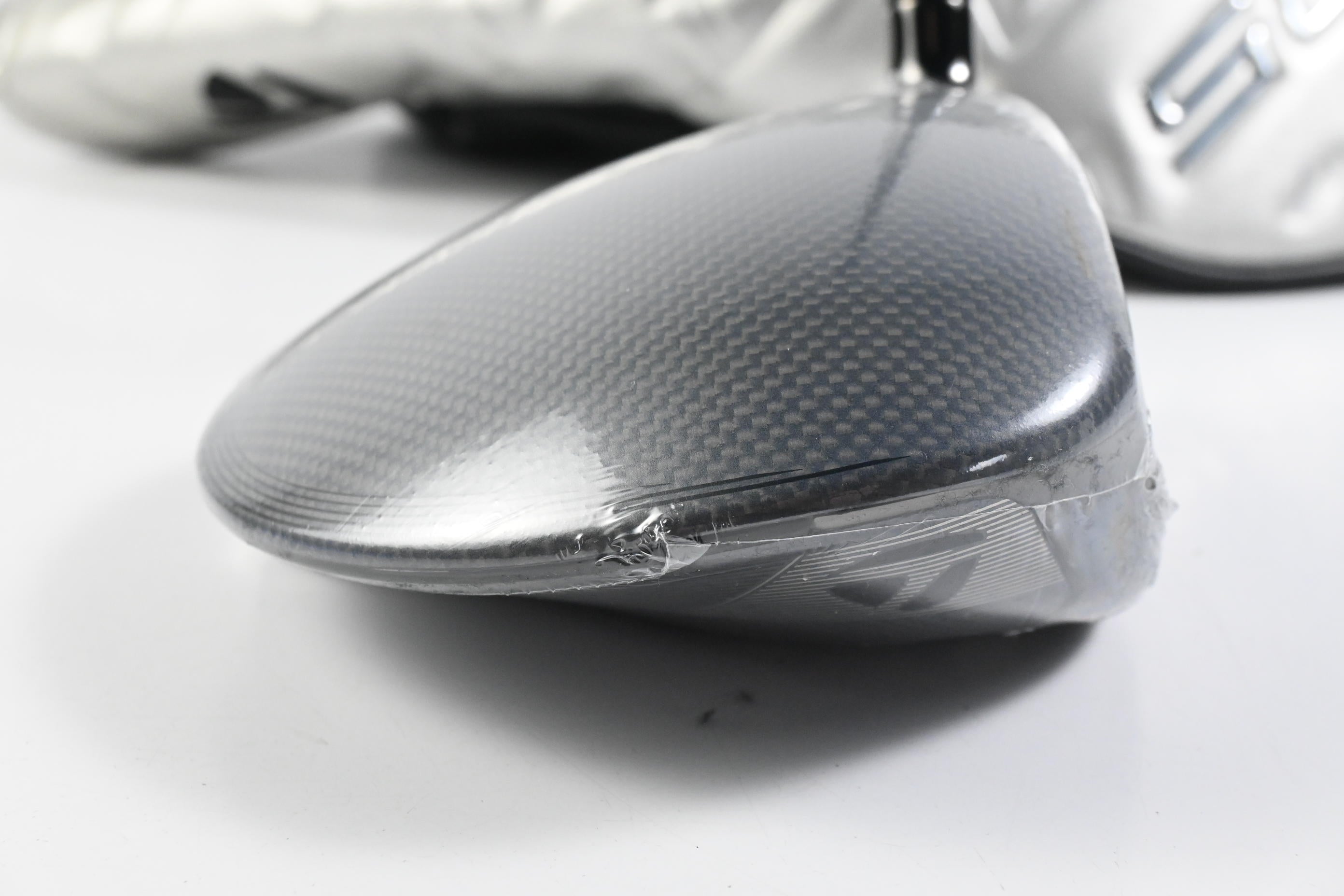 Taylormade Qi35 Max Driver / 10.5 Degree / Regular Flex Fujikura Airspeeder 50