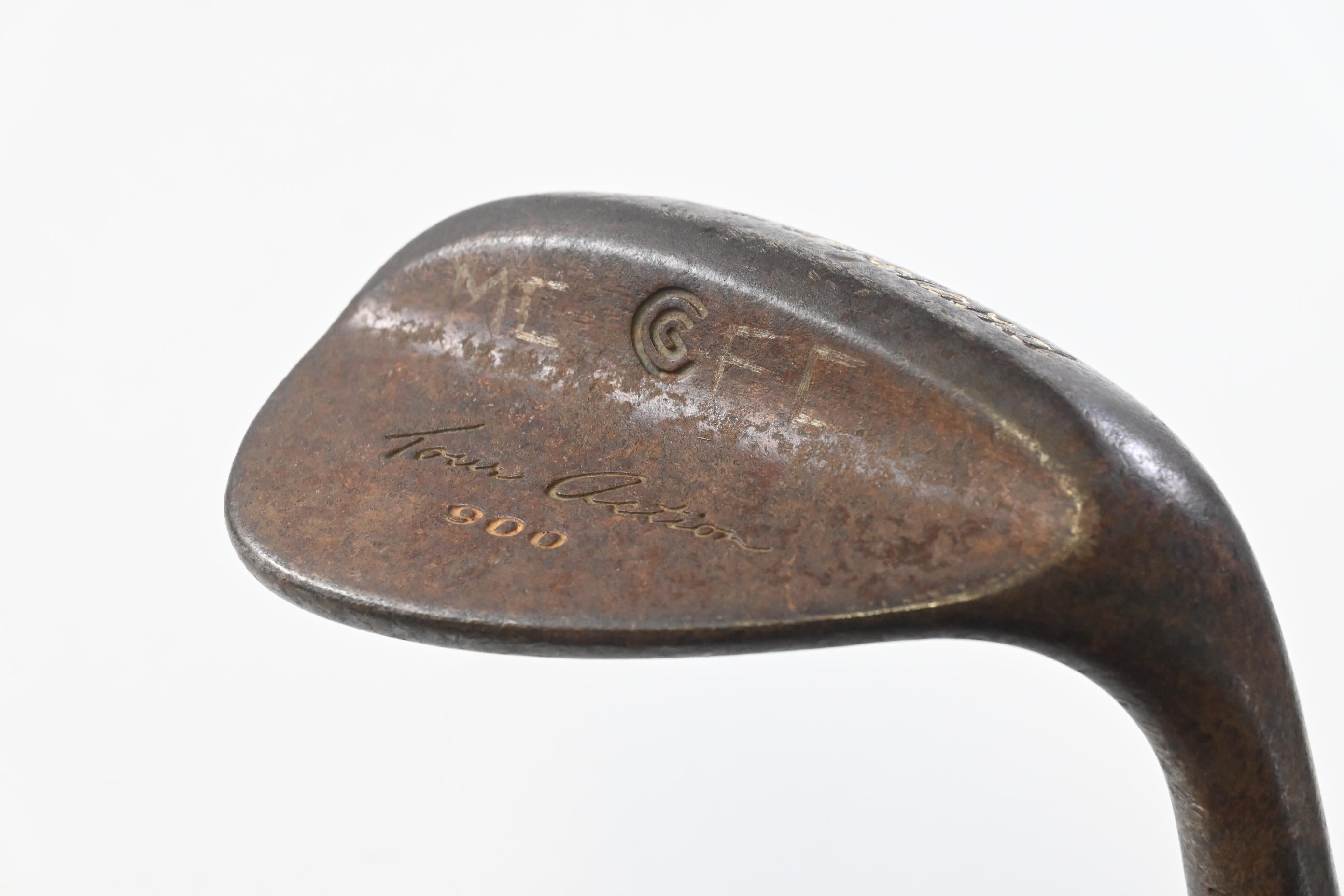 Cleveland Tour Action 900 Lob Wedge / 60 Degree / Stiff Flex Dynamic Gold Shaft