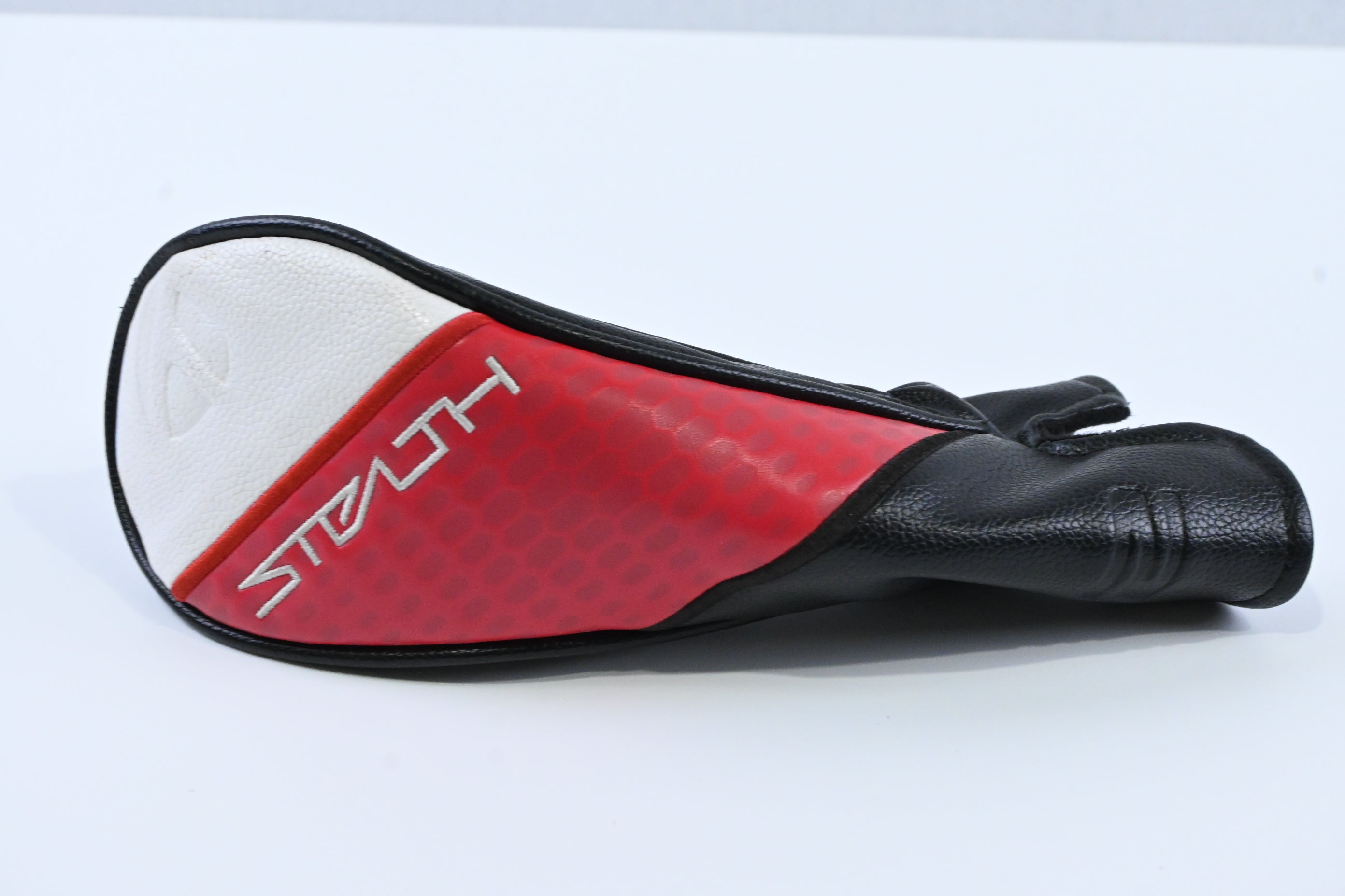 Taylormade Stealth 2 #3 Hybrid / 19 Degree / Regular Flex Fujikura Ventus TR Red
