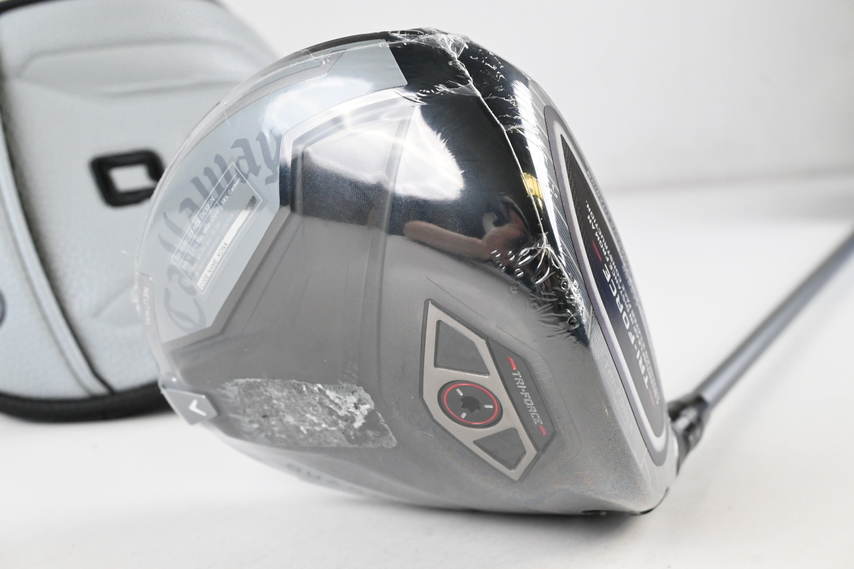 Callaway Quantum Max Driver / 10.5 Degree / Regular Flex Denali Frost Silver 50
