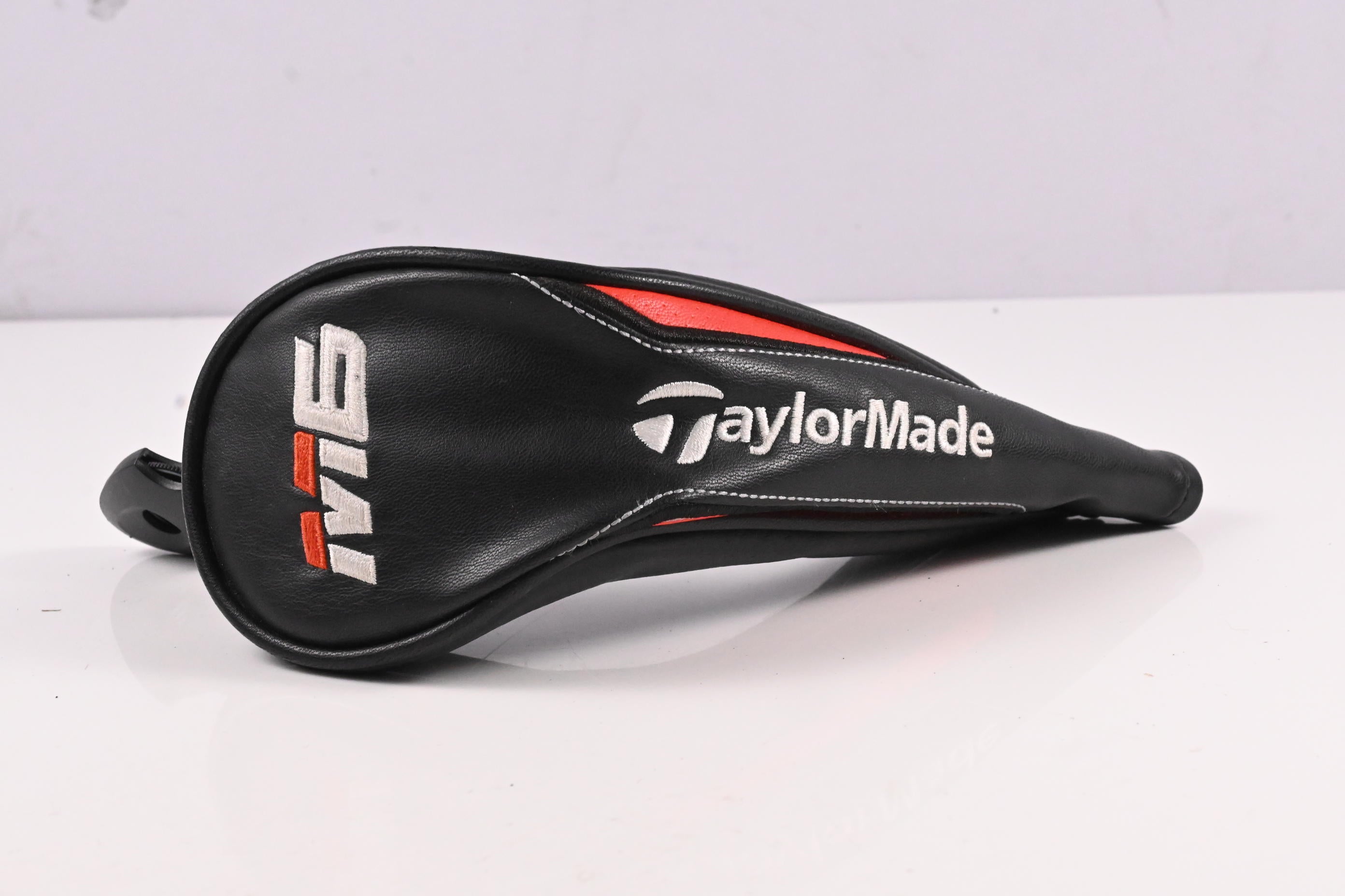 Taylormade M6 #3 Hybrid / 19 Degree / Regular Flex Fujikura Atmos Orange 6 Shaft