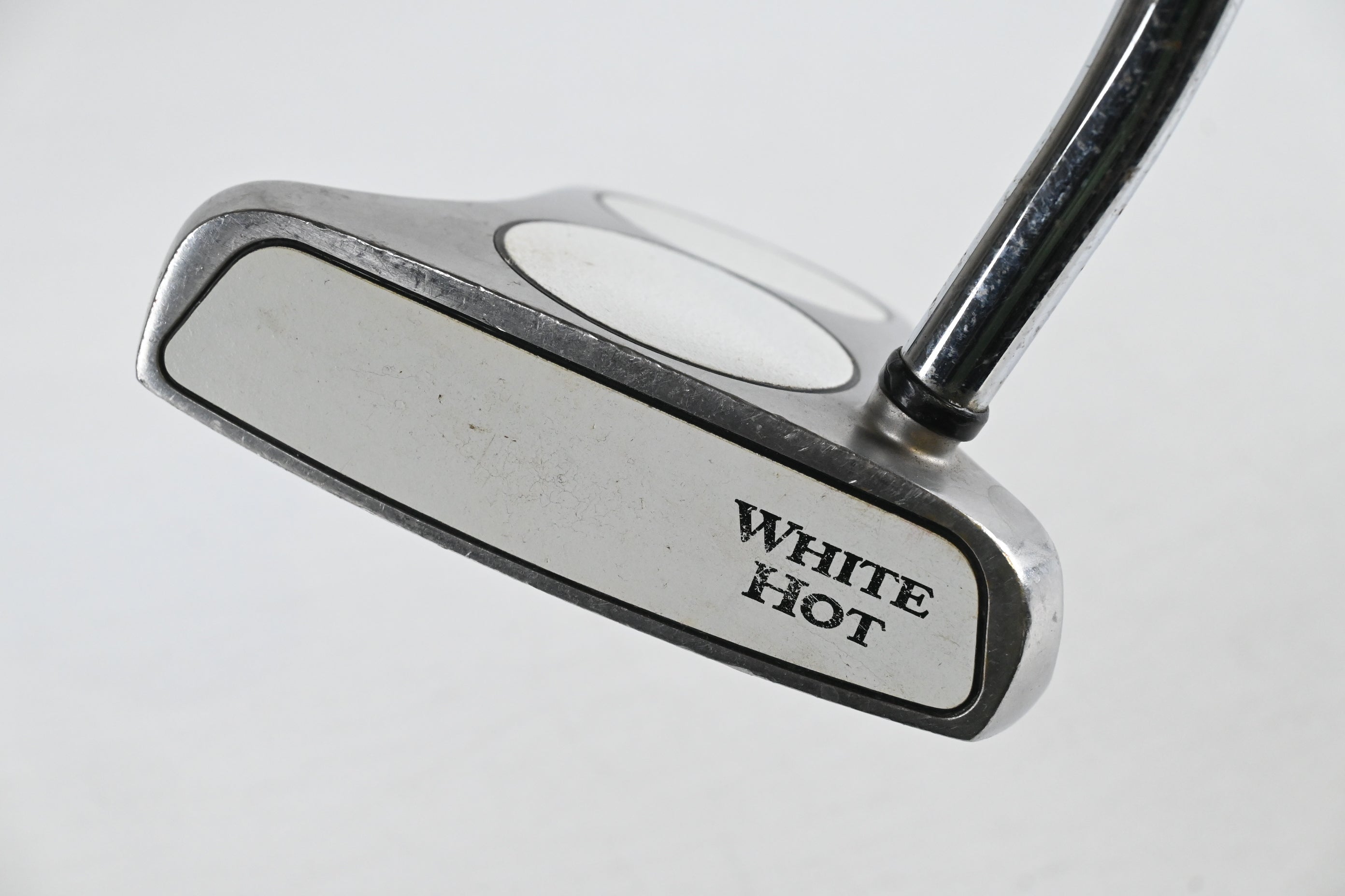 Odyssey White Hot 2-Ball Putter / 33 Inch