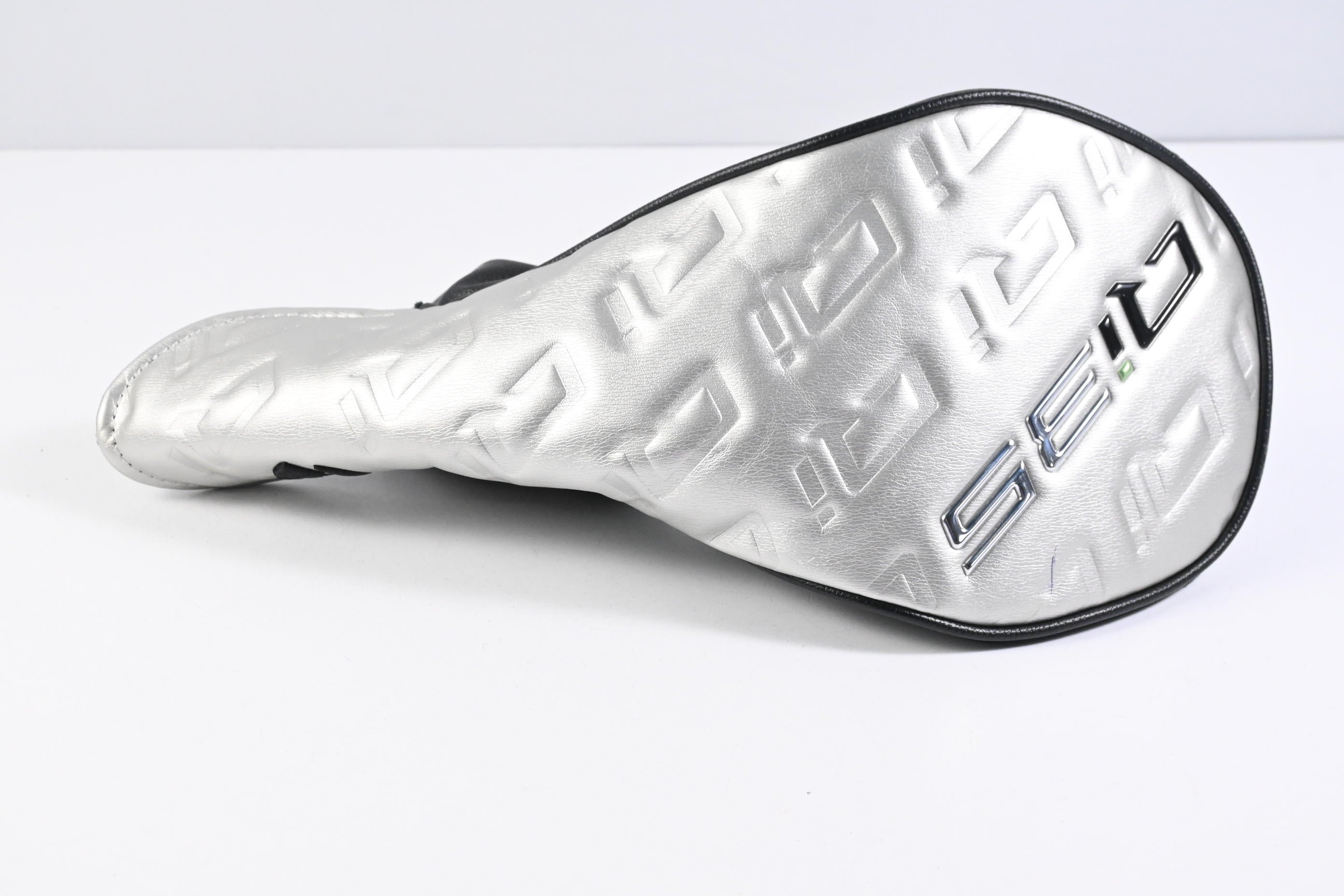 Taylormade Qi35 Max Driver / 10.5 Degree / Regular Flex Fujikura Airspeeder 50